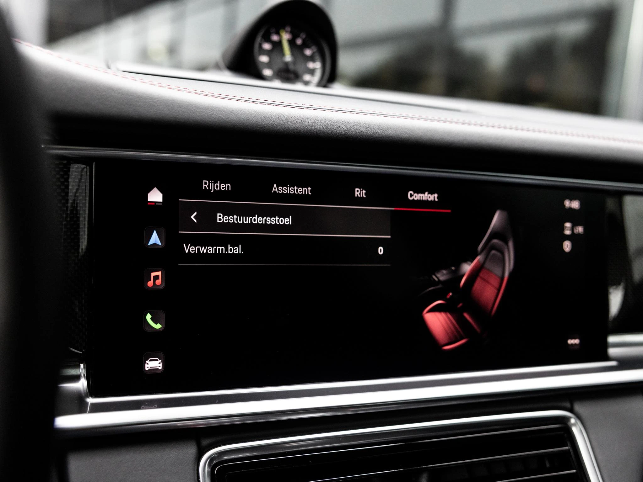 Porsche-Panamera-image-18