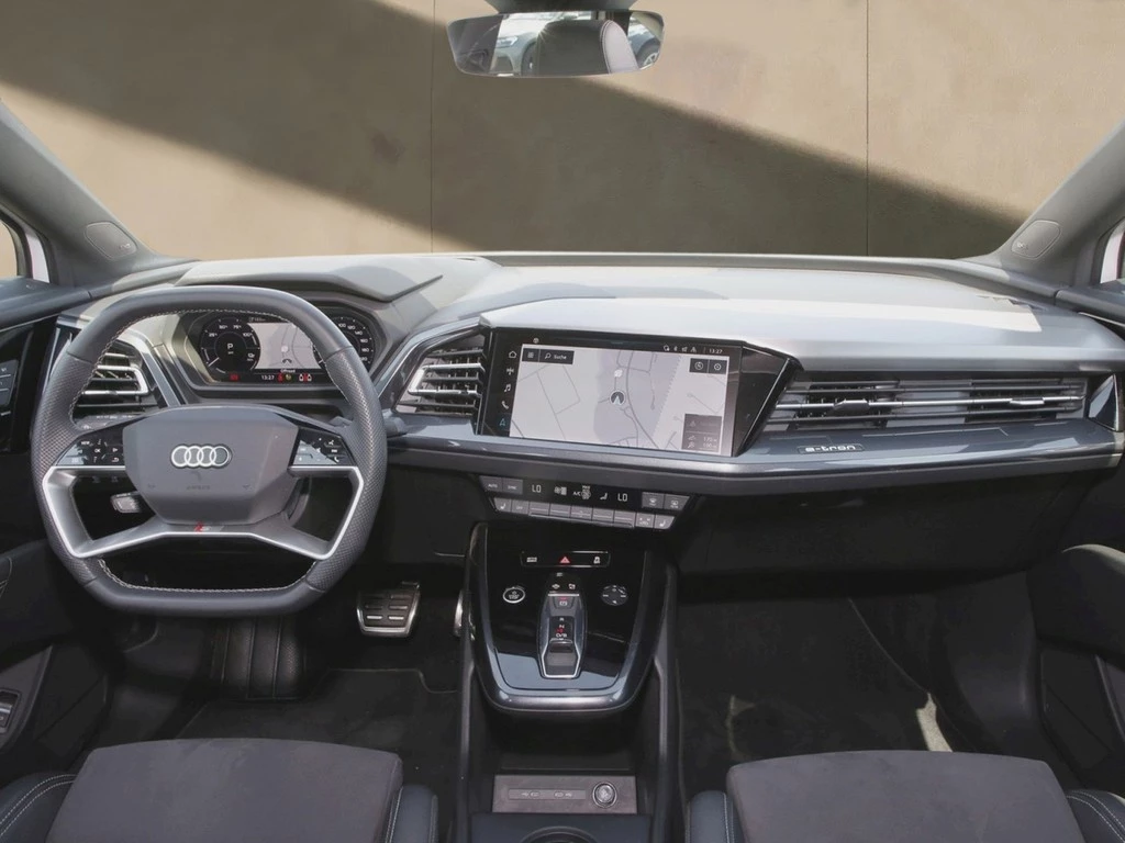 Audi Q4 Sportback e-tron 50 quattro S line PANO*NAVI*HuD*R-CAM*MATRIX-LED*SHZ