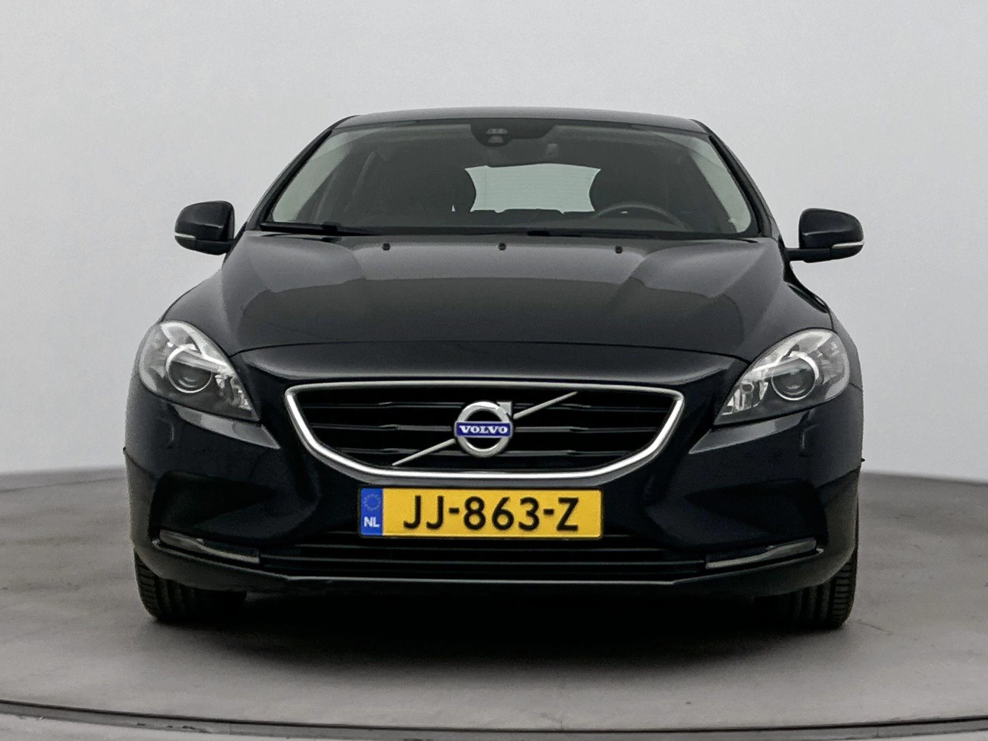 Volvo-V40-image-4