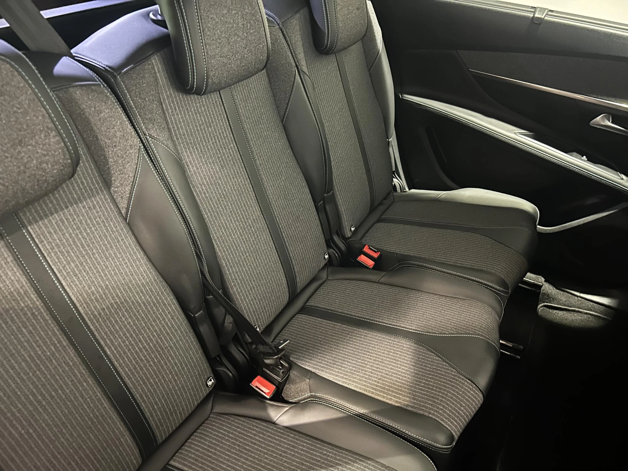 Peugeot-5008-image-21