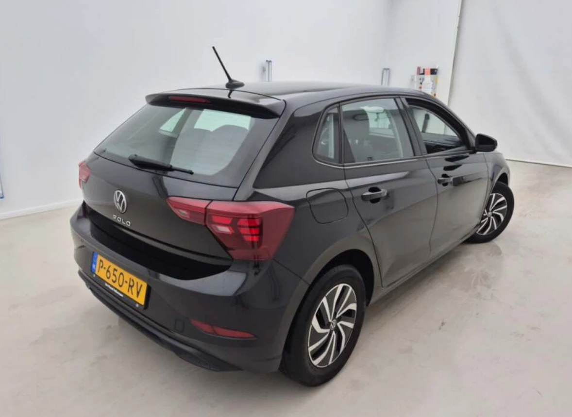 Volkswagen-Polo-image-1