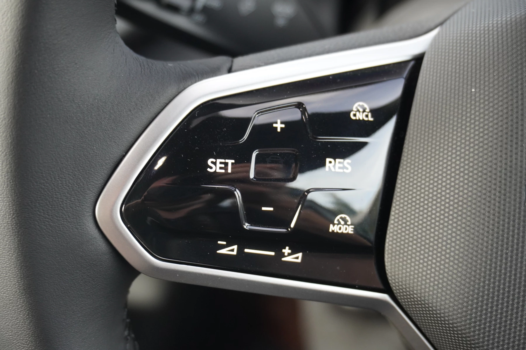 Volkswagen-ID.4-image-27