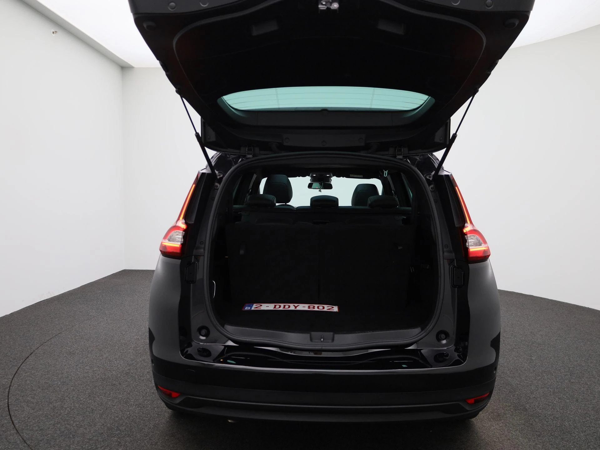 Renault-Grand Scénic-image-11