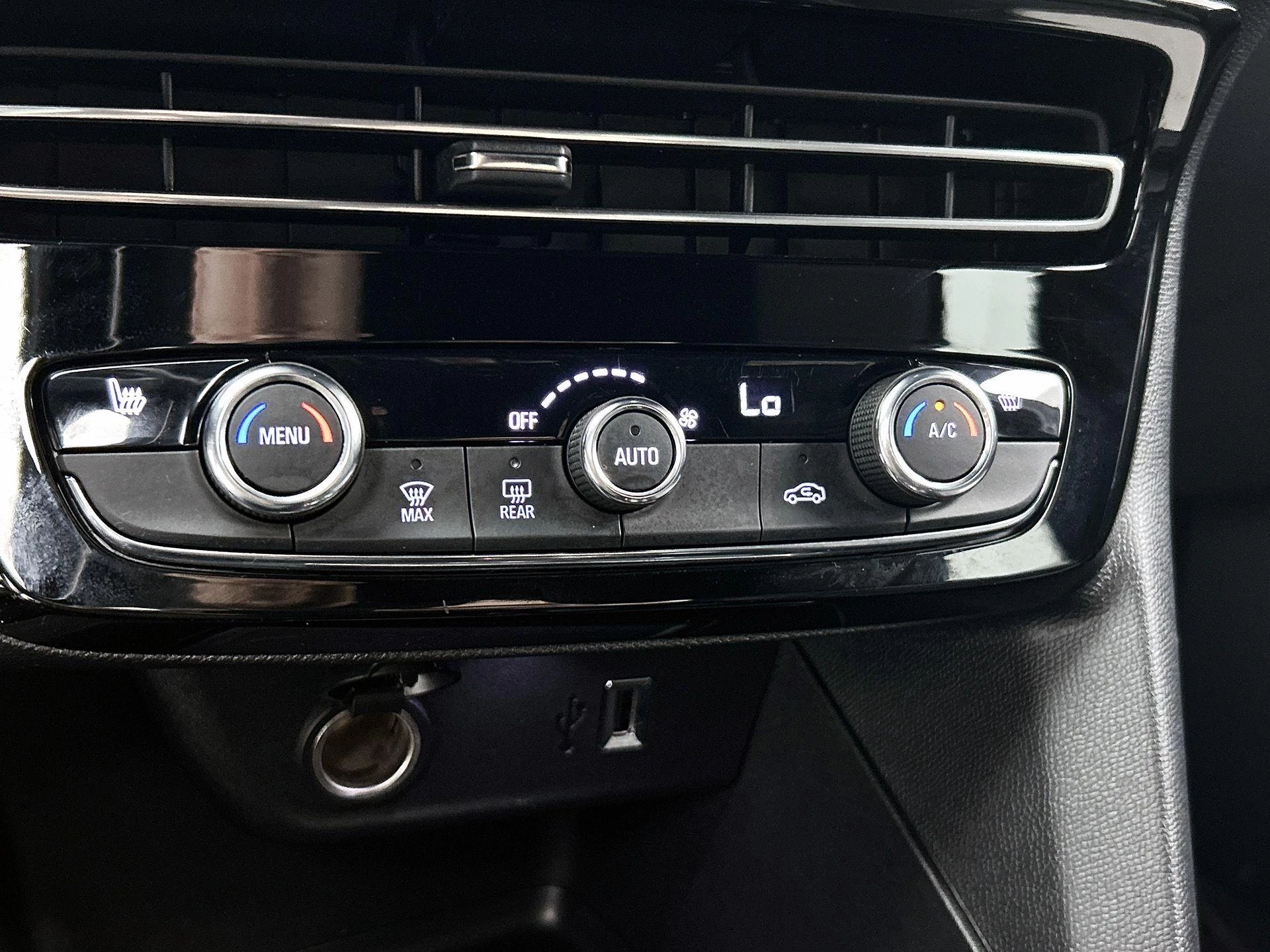 Opel-Mokka-e-image-16
