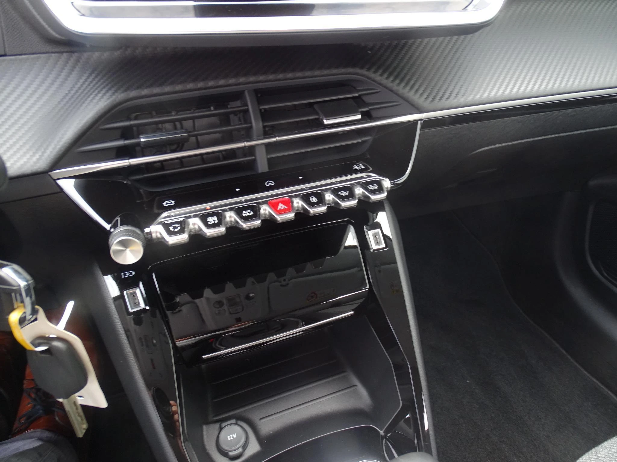 Peugeot 208 1.2 HYBRID Allure automaat