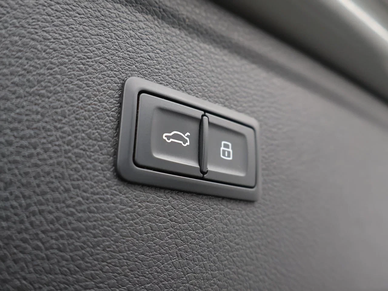 Audi Q5 PHEV Competition 55 TFSI e *S-LINE*367PK*AUTOMAAT*PLUG-IN*CAMERA*B&O*...