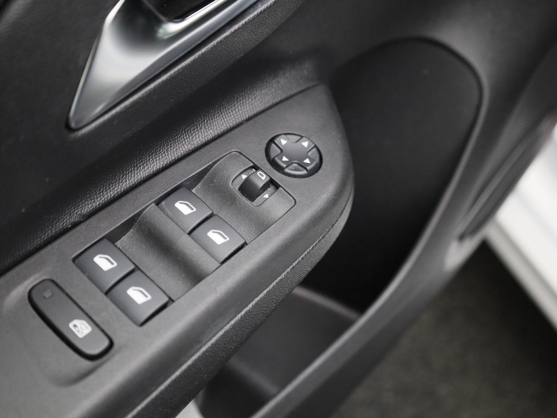 Opel-Corsa-image-25