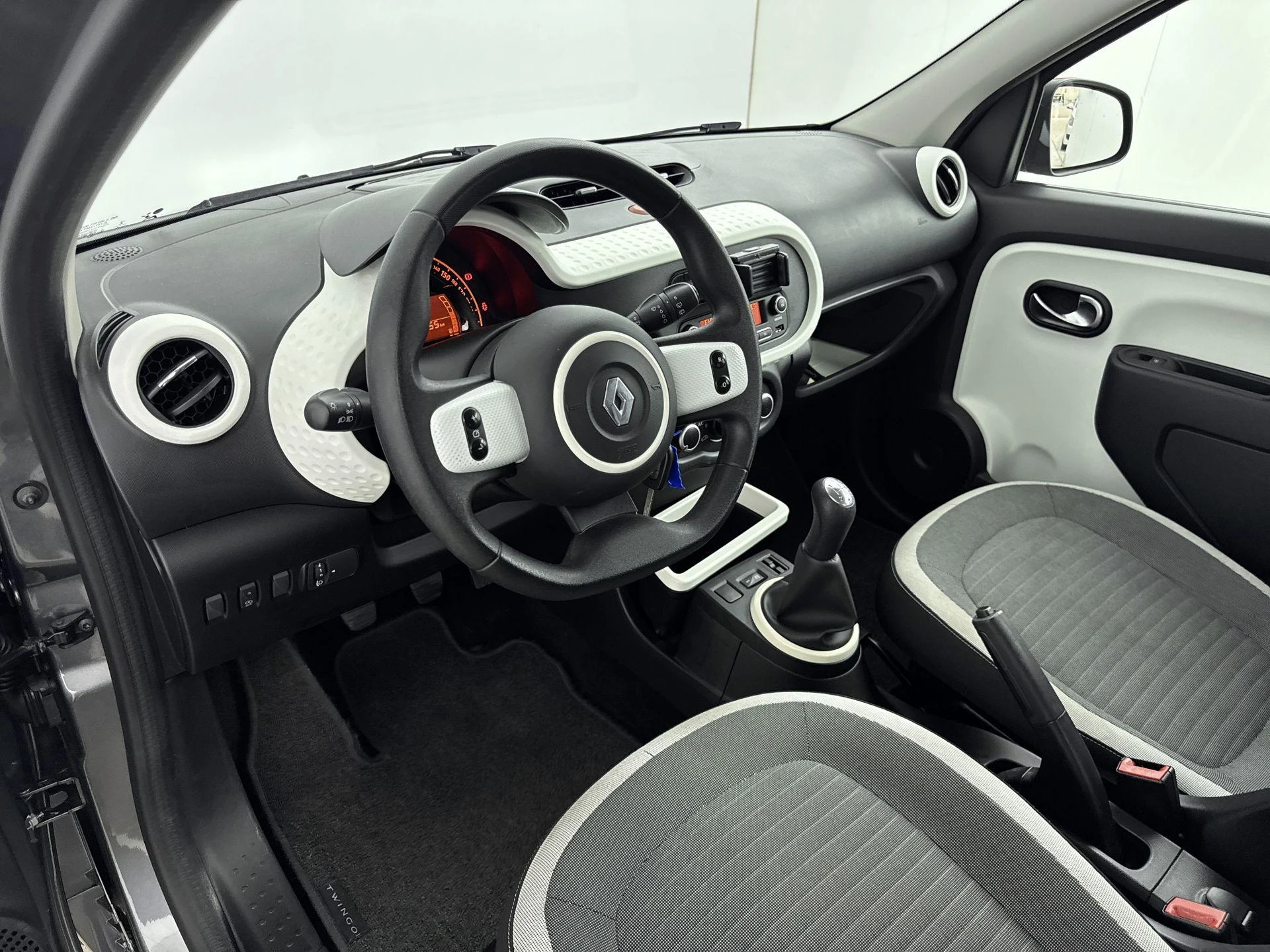 Renault-Twingo-image-10