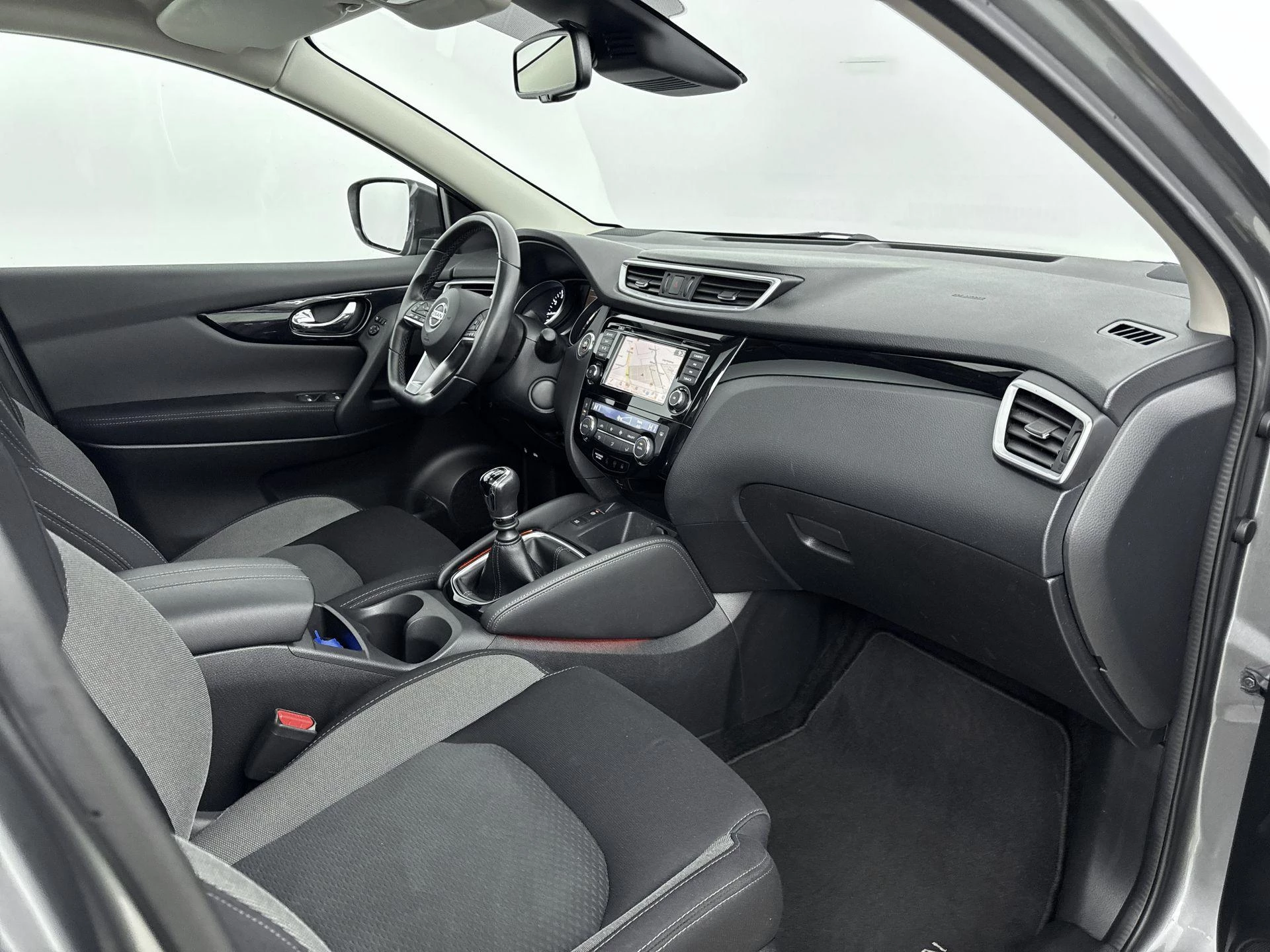 Nissan-QASHQAI-image-9