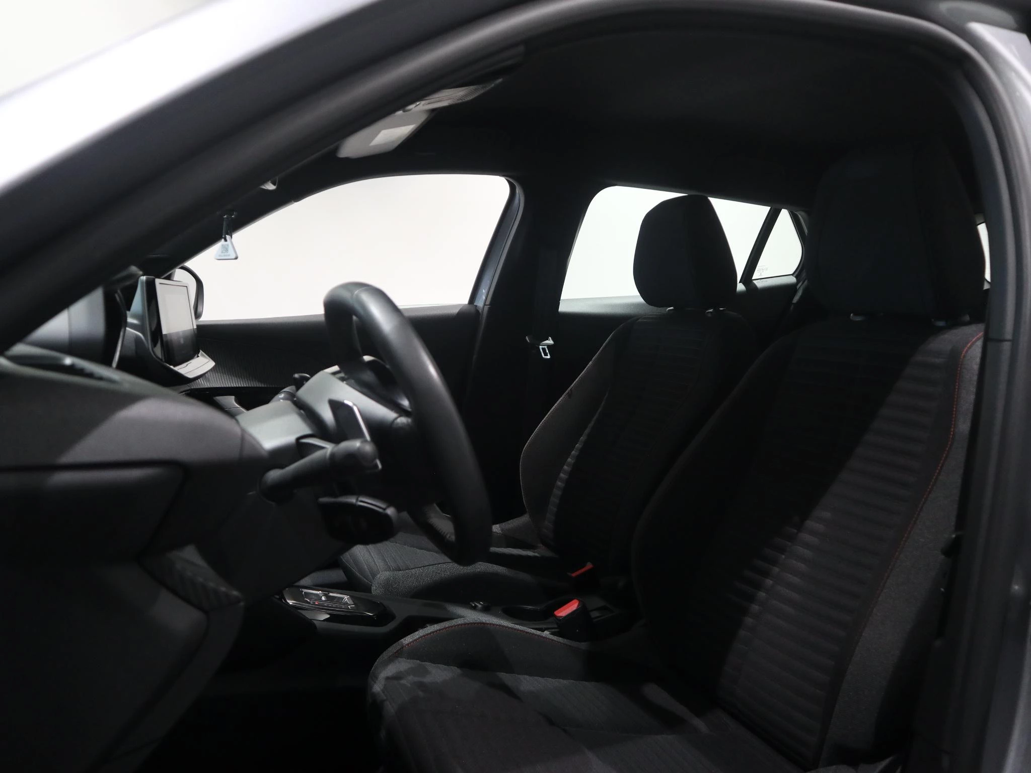 Peugeot-2008-image-16