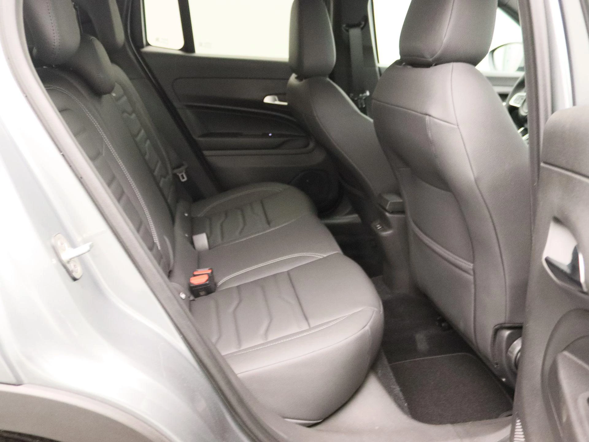 Jeep-Avenger-image-27