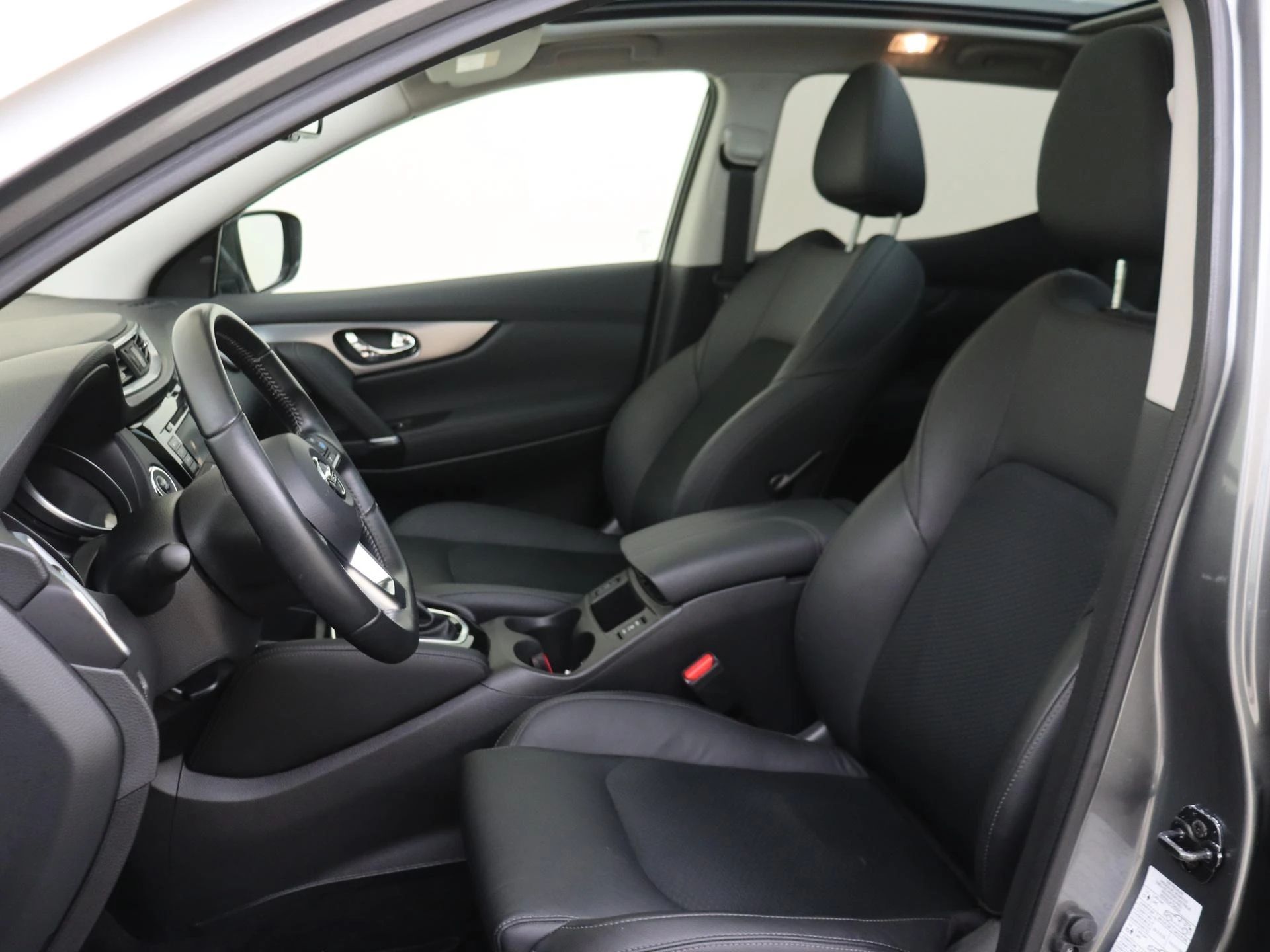 Nissan-QASHQAI-image-14