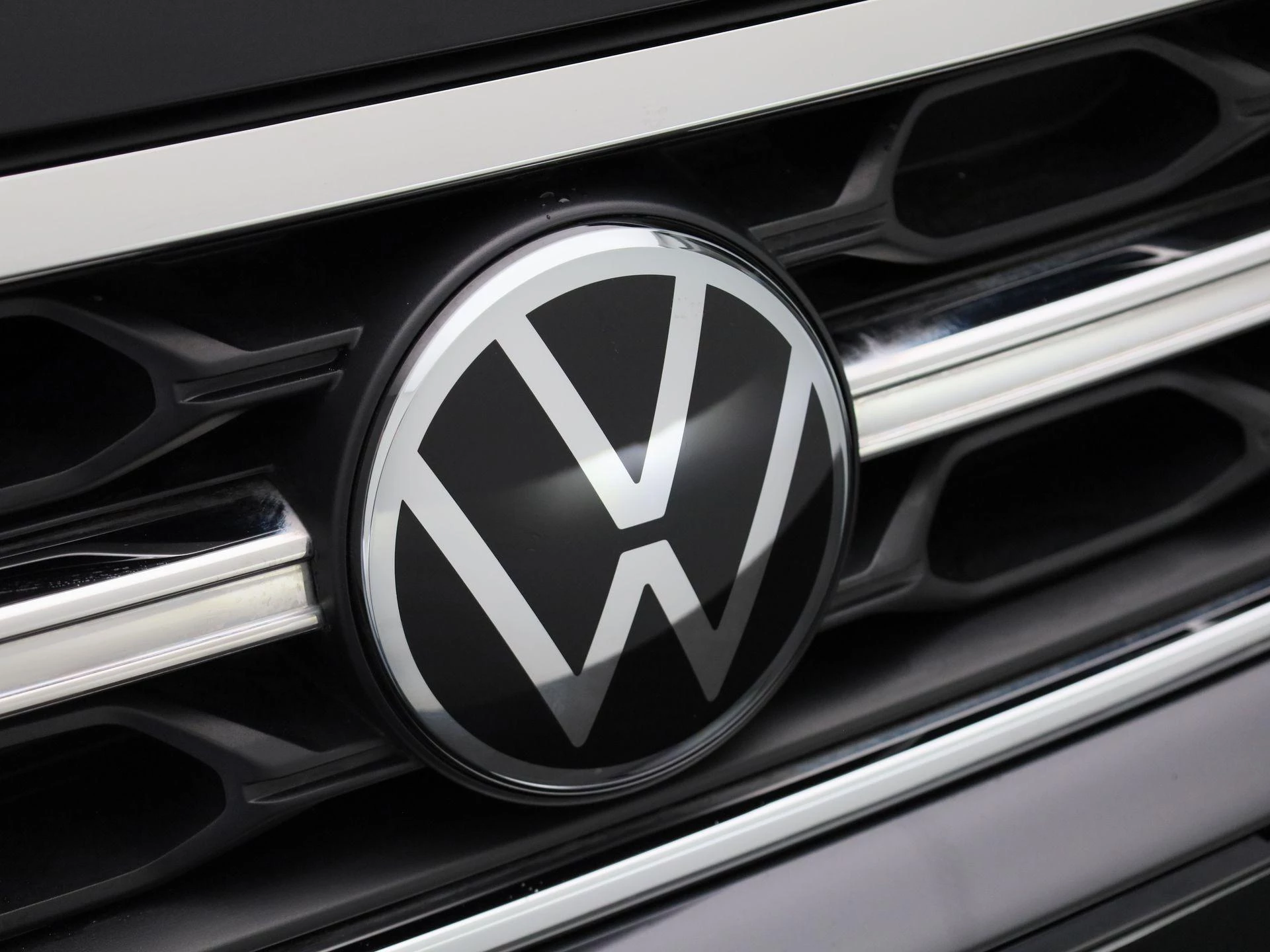 Volkswagen-T-Roc-image-39