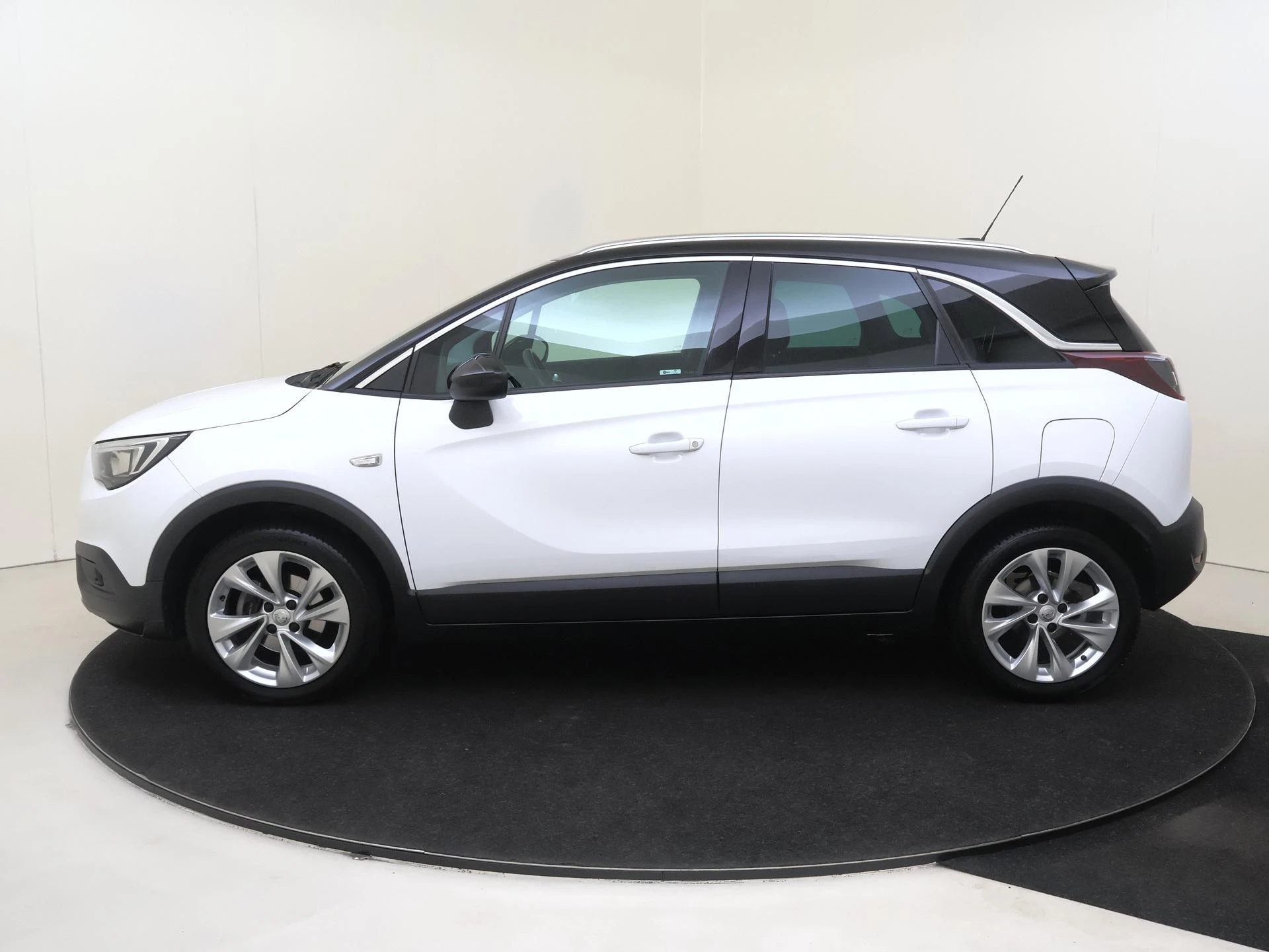 Opel-Crossland X-image-3