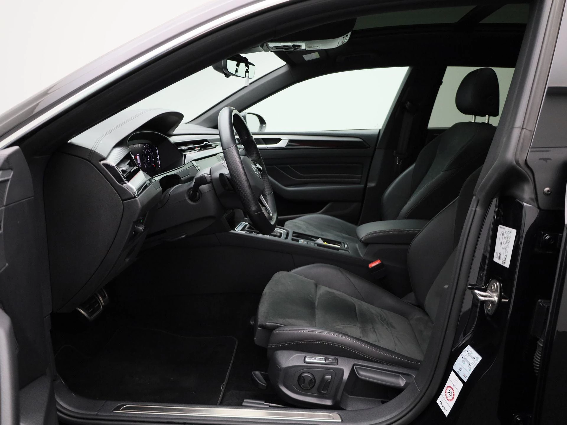 Volkswagen-Arteon-image-8