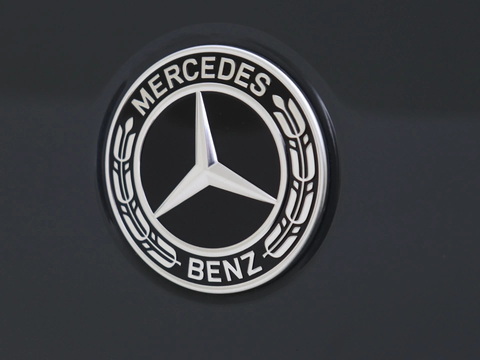 Mercedes-Benz-GLE-image-30
