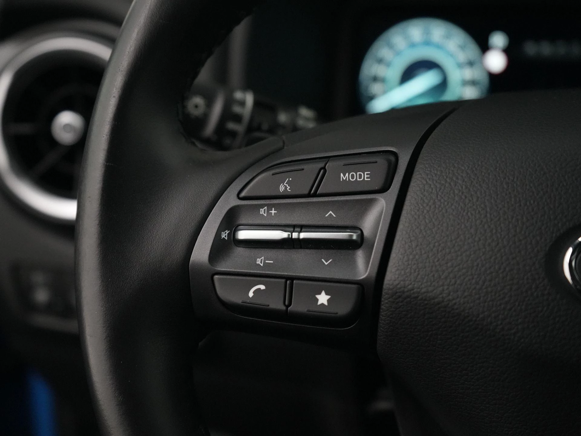 Hyundai-Kona-image-15