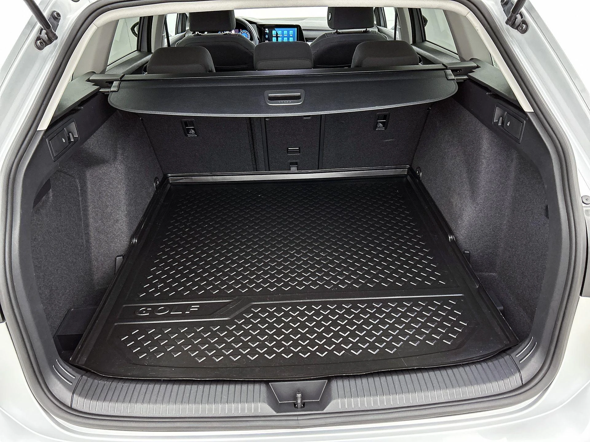 Volkswagen-Golf-image-15