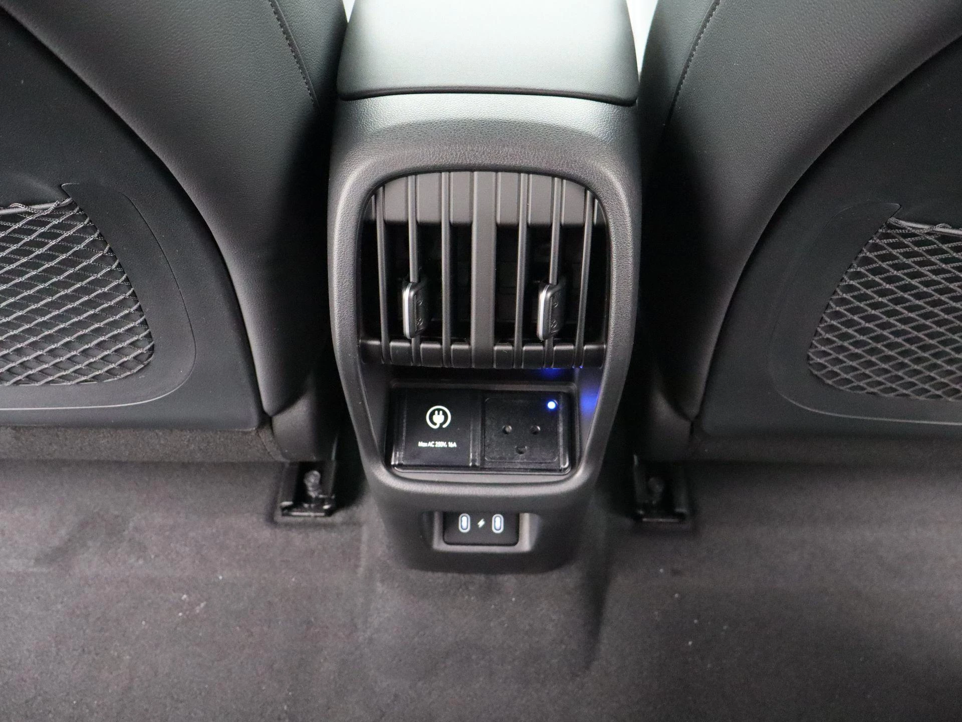 Hyundai-Kona-image-37