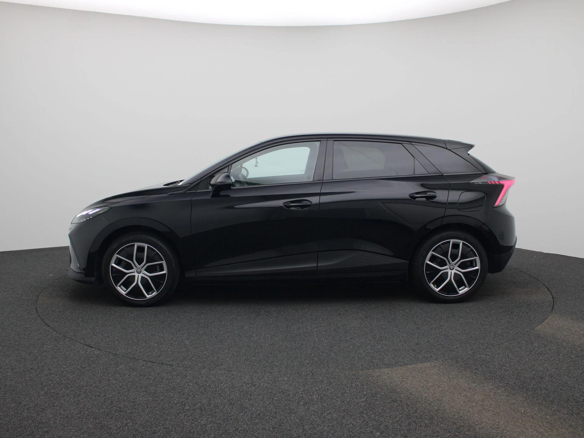 MG MG4 EV Electric Luxury 64 kWh