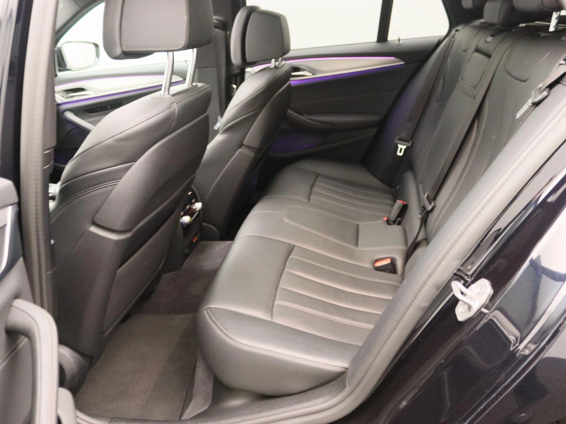 BMW-5 Serie-image-13