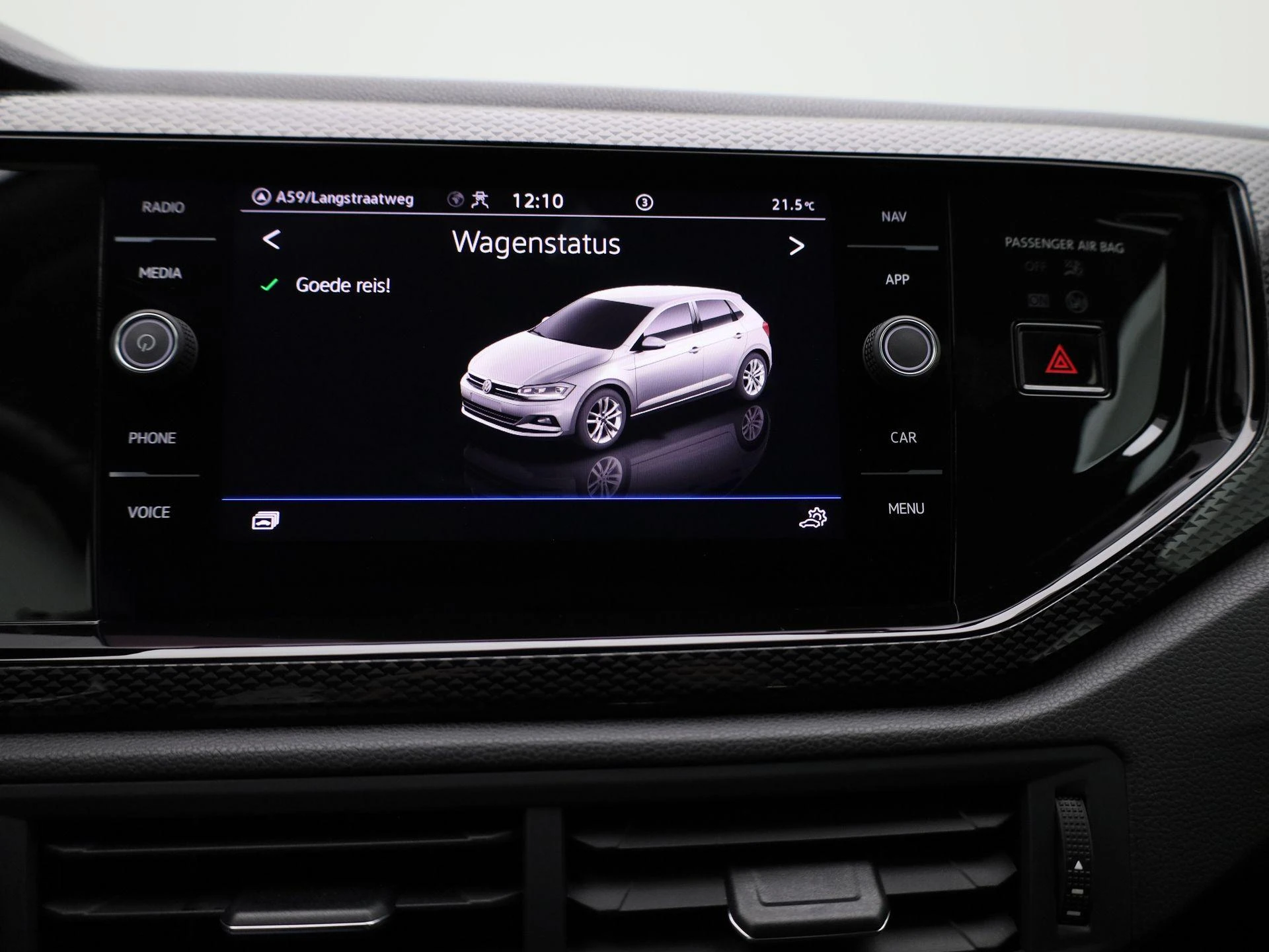 Volkswagen-Polo-image-23