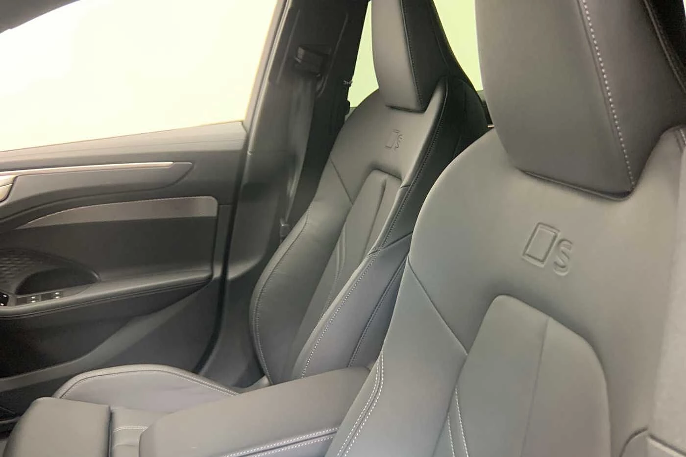 Audi-A6-image-8