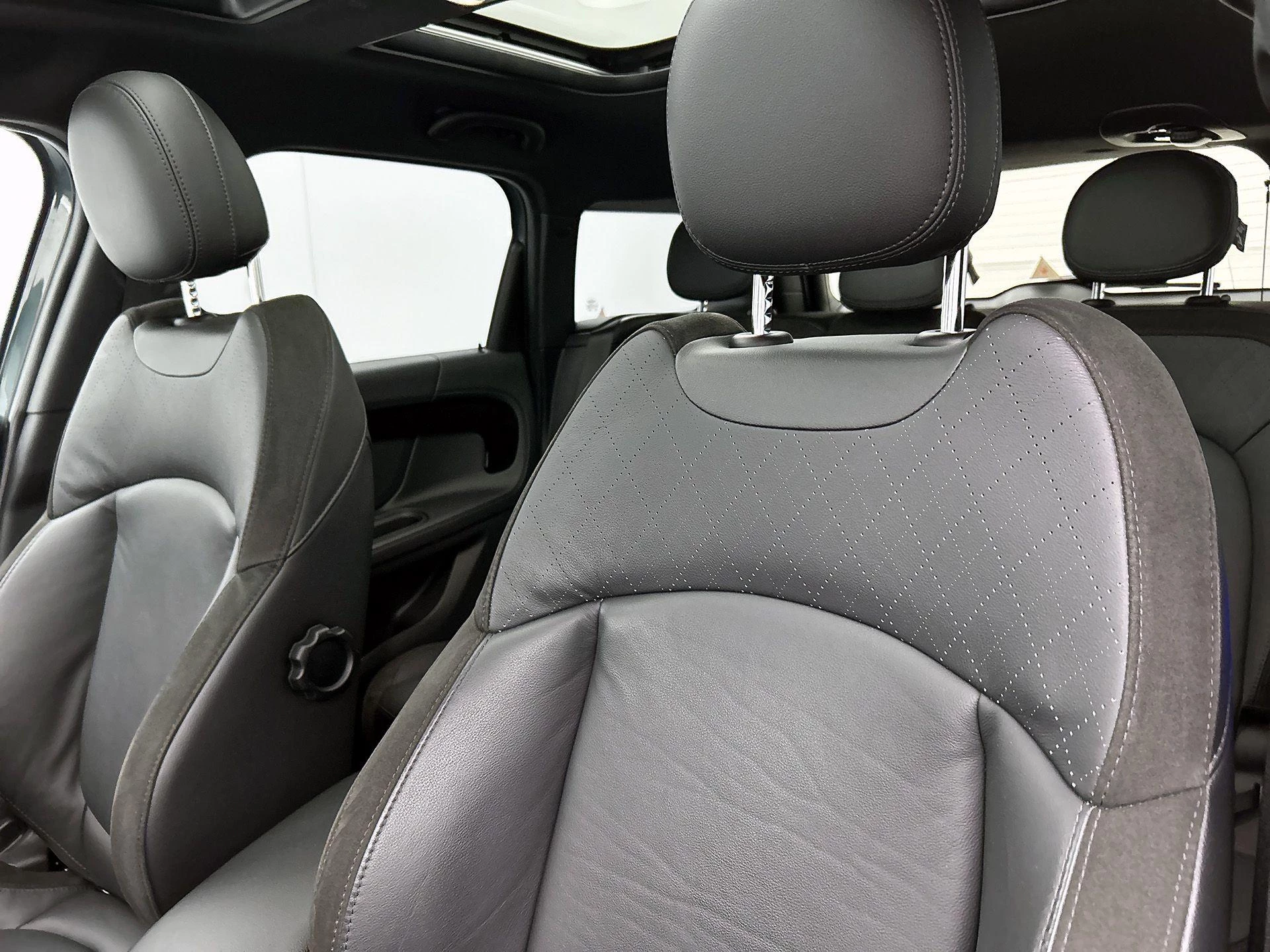 MINI-Countryman-image-12