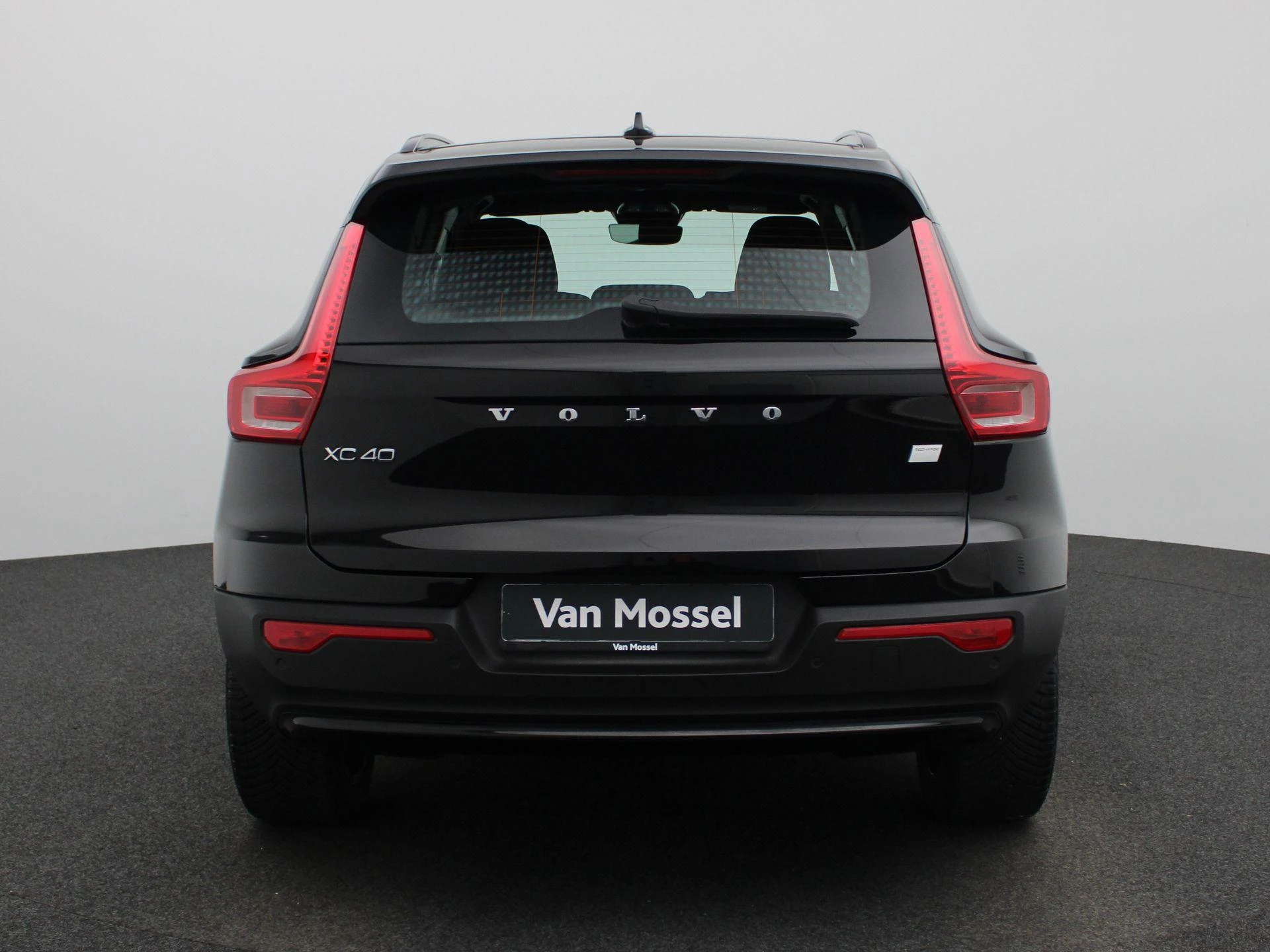 Volvo-XC40-image-4