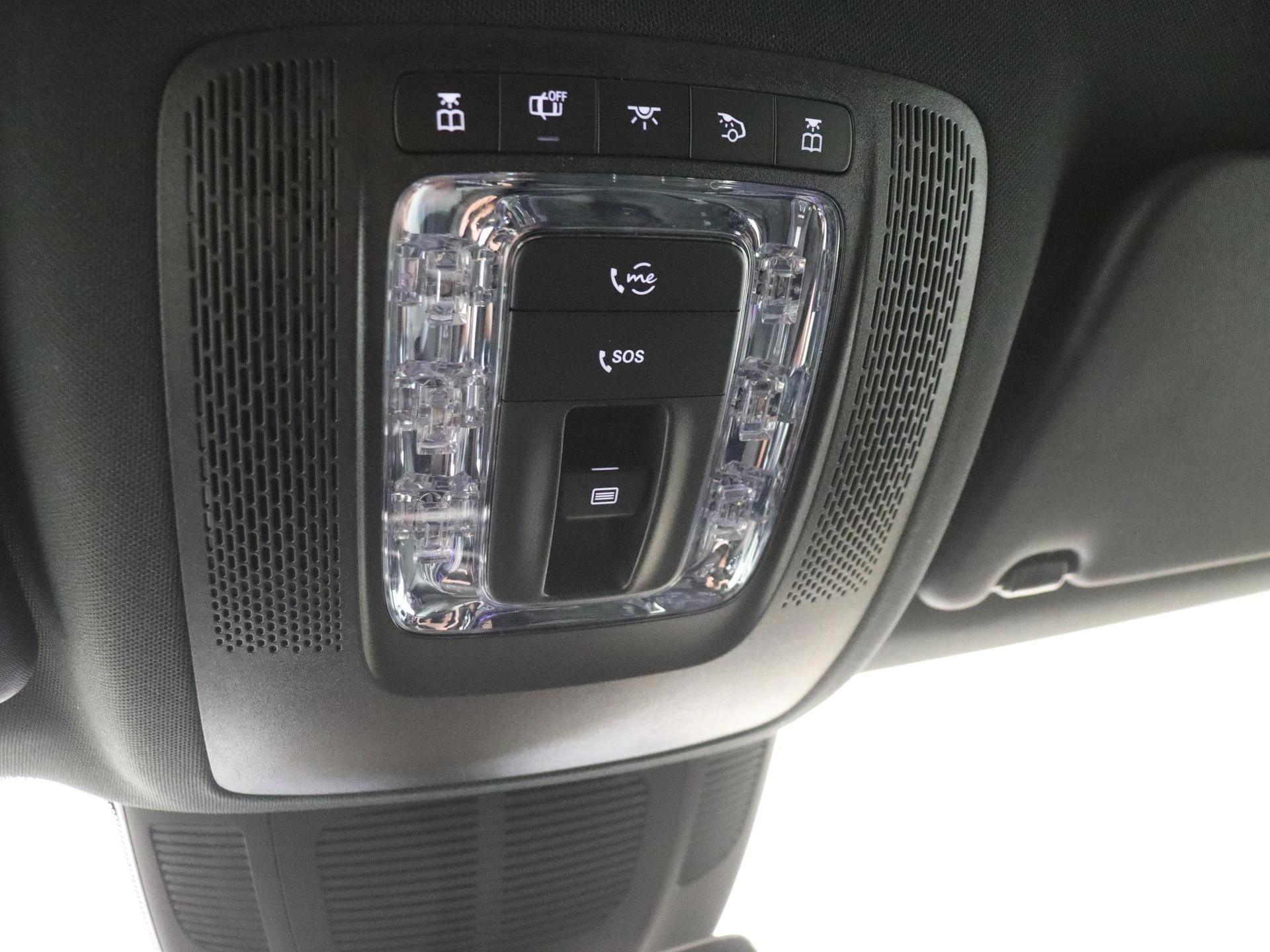 Mercedes-Benz-GLE-image-33