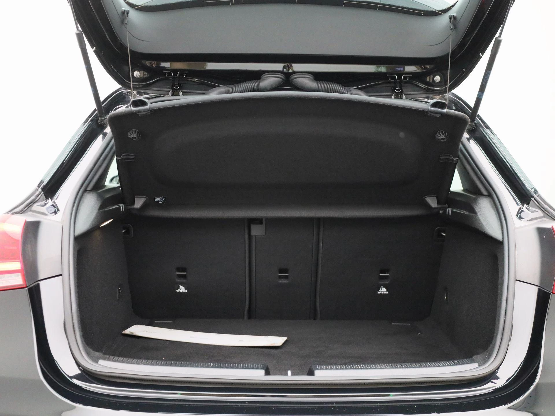 Mercedes-Benz-A-Klasse-image-13