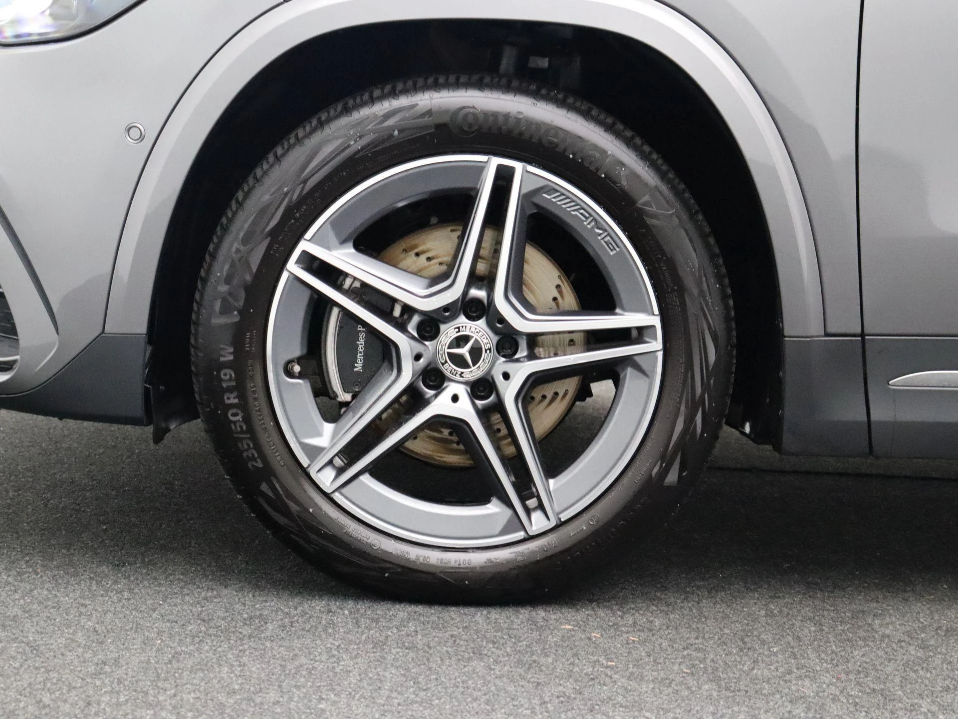 Mercedes-Benz-GLA-image-6