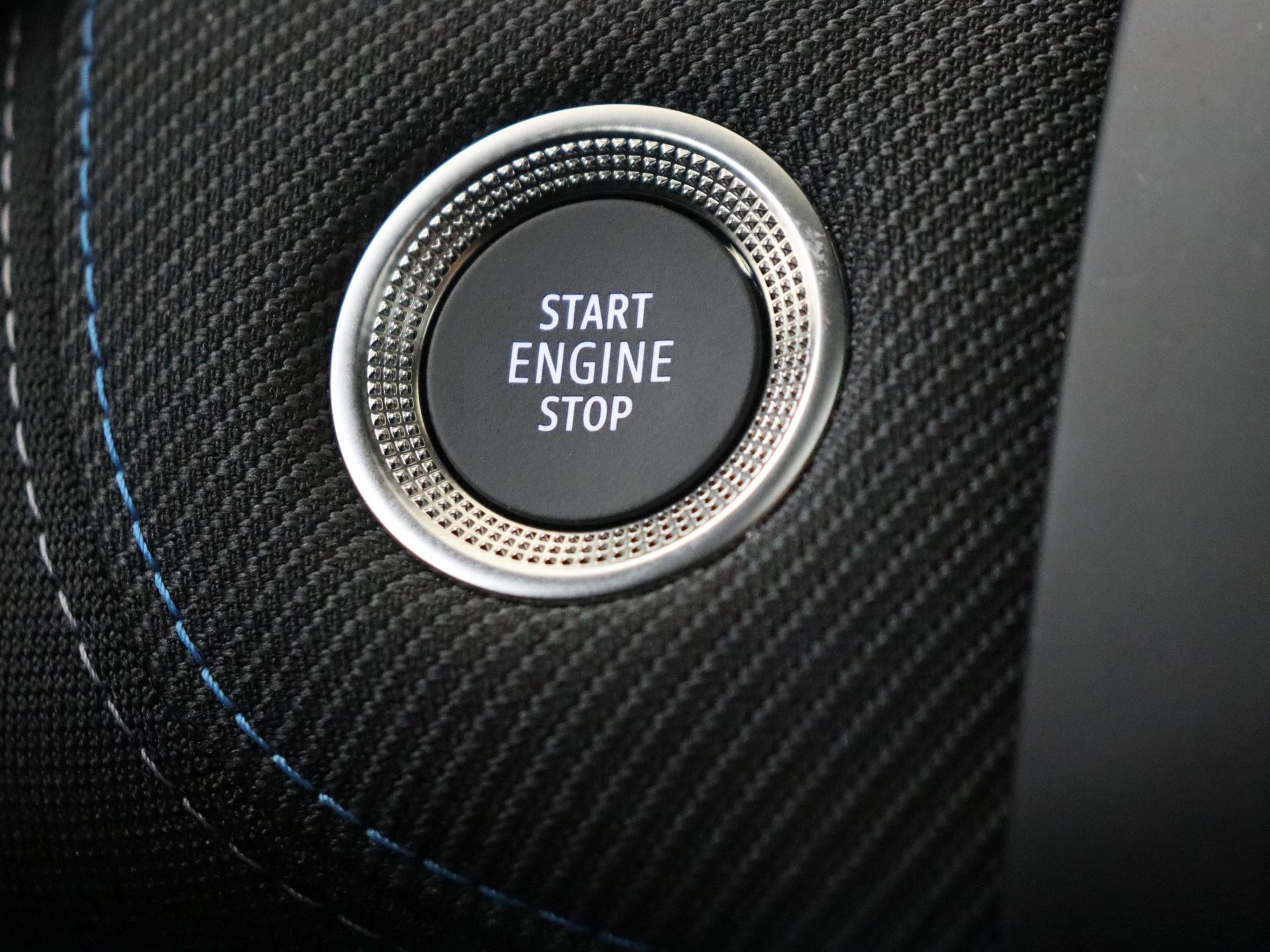 Renault-Captur-image-28