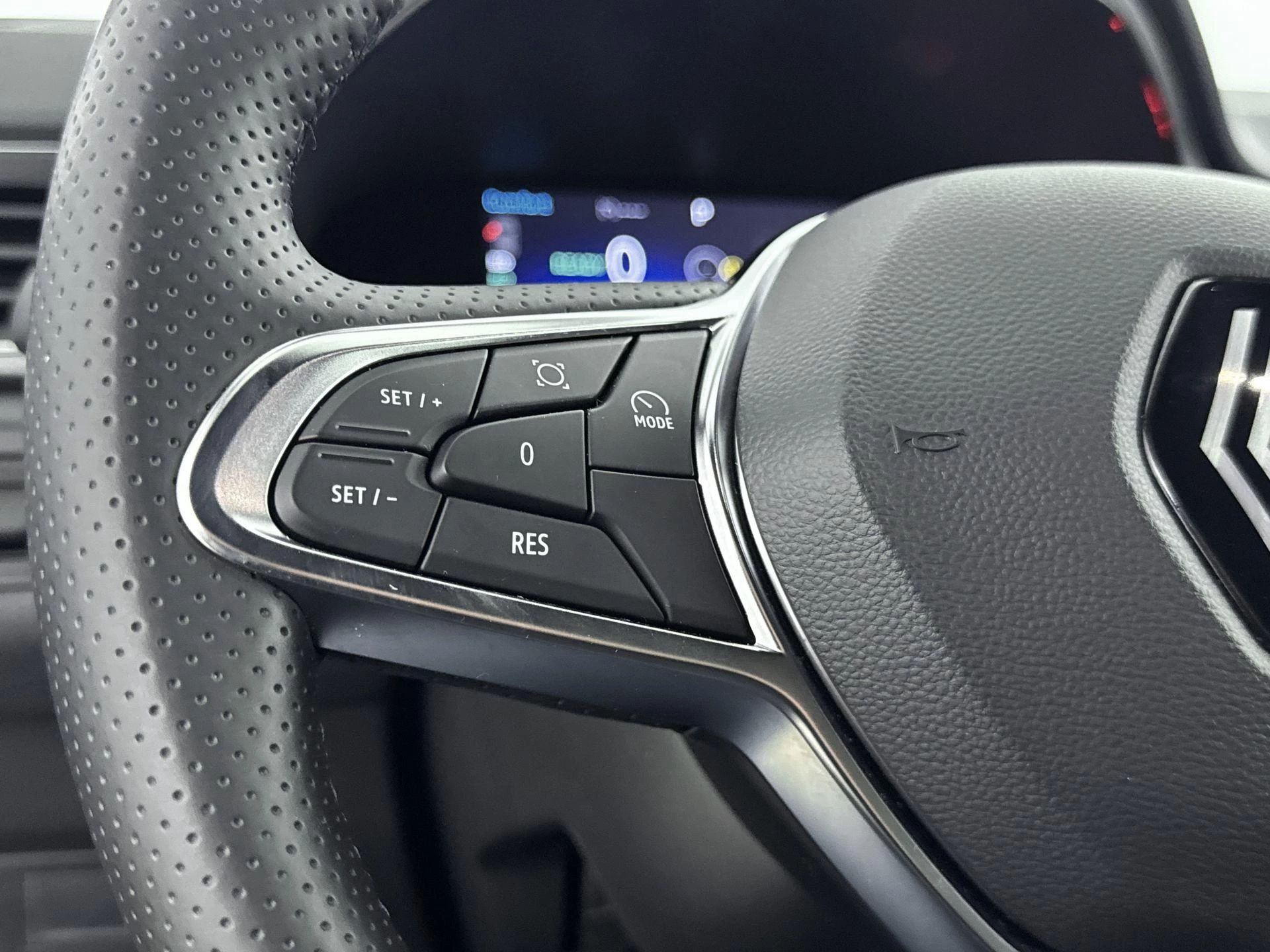 Renault-Captur-image-5