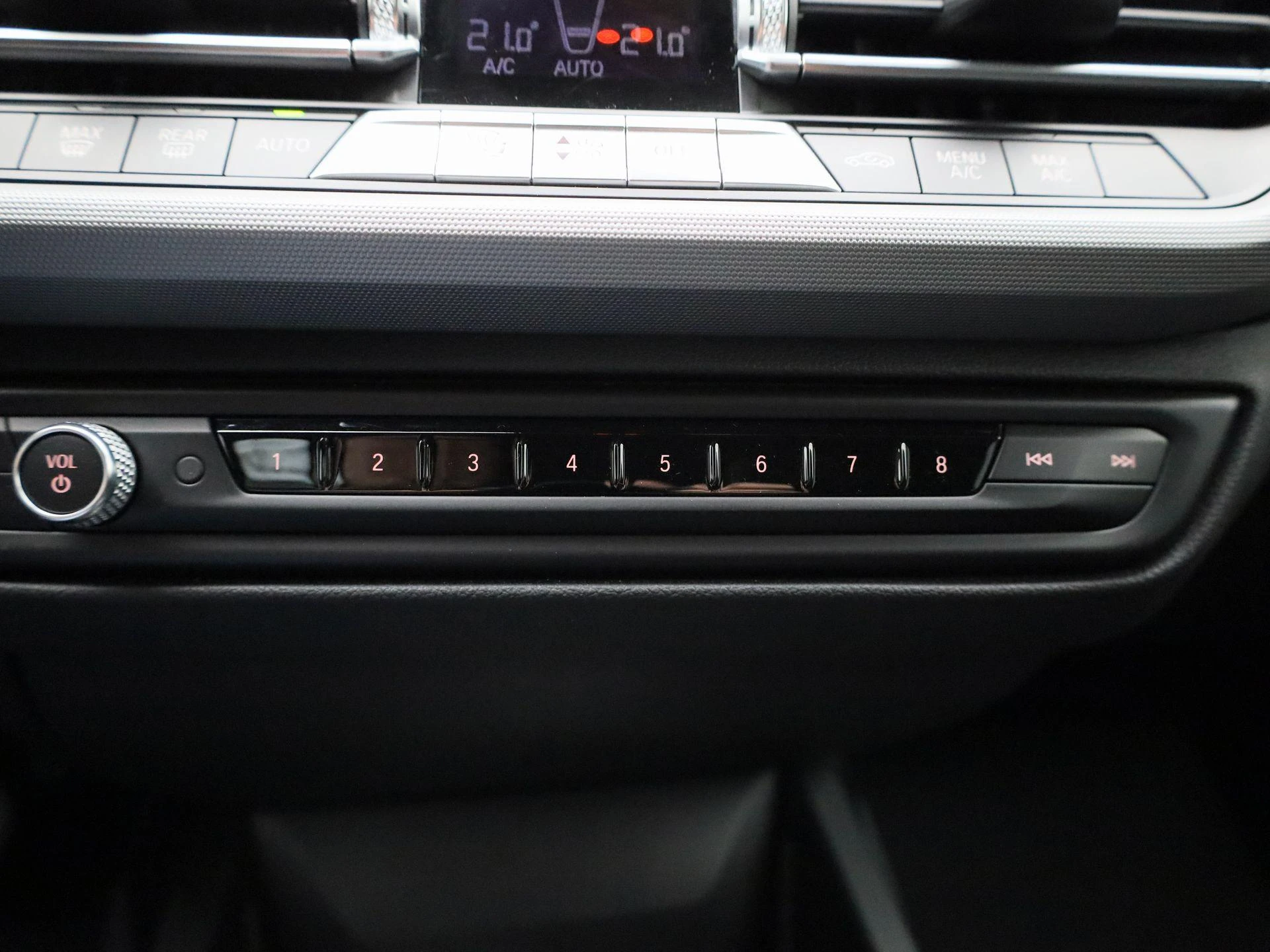 BMW-1 Serie-image-20