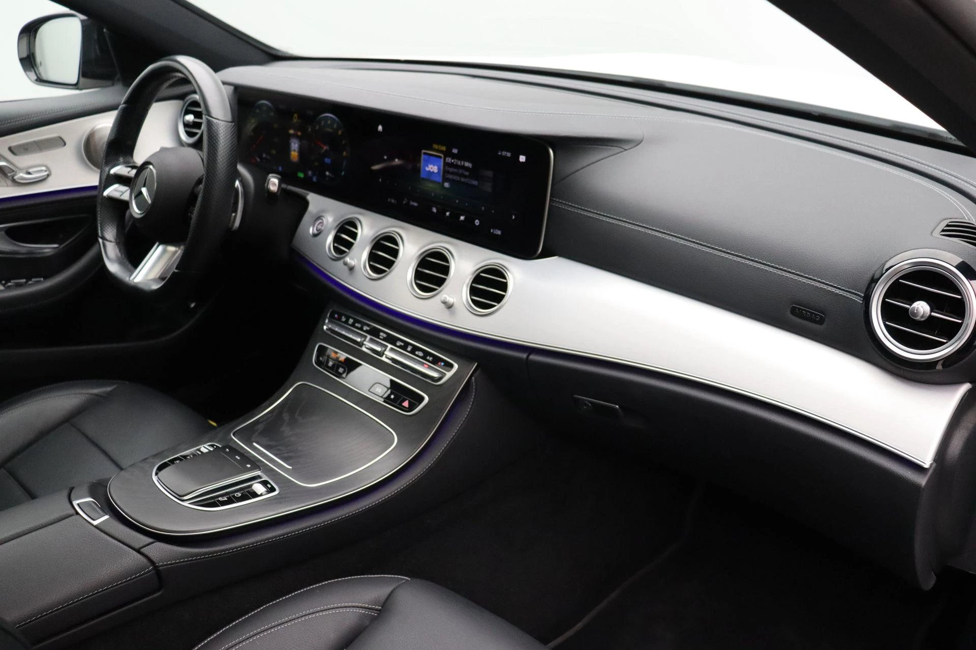Mercedes-Benz Classe E 300 e Estate AMG LINE + LEDER + PANO DAK + BURMESTER + SURROUND VIEW +