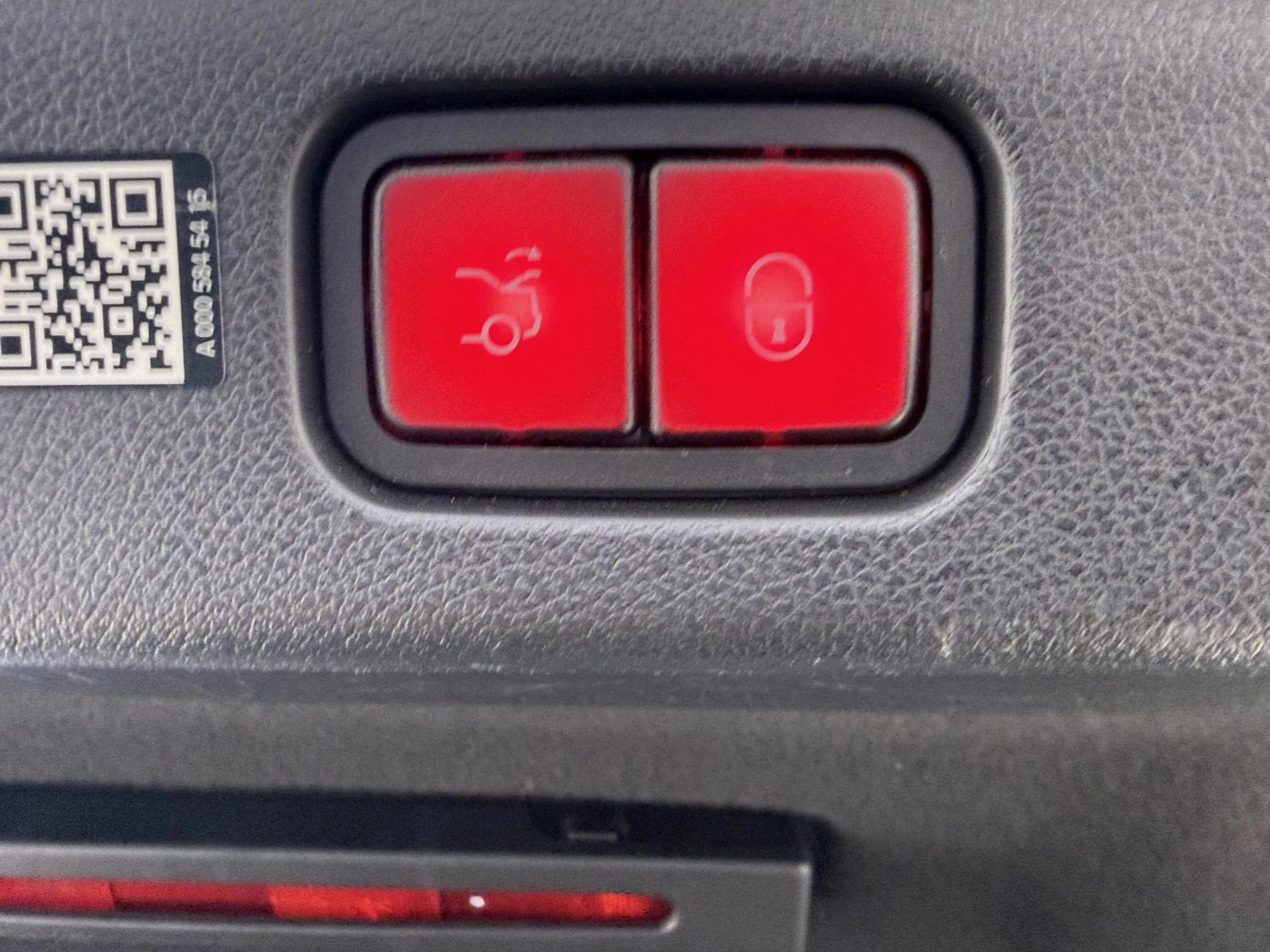 Mercedes-Benz-E-Klasse-image-29