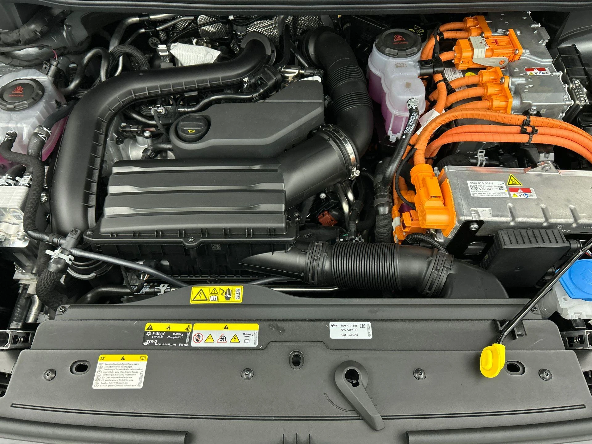 Volkswagen-Caddy-image-35
