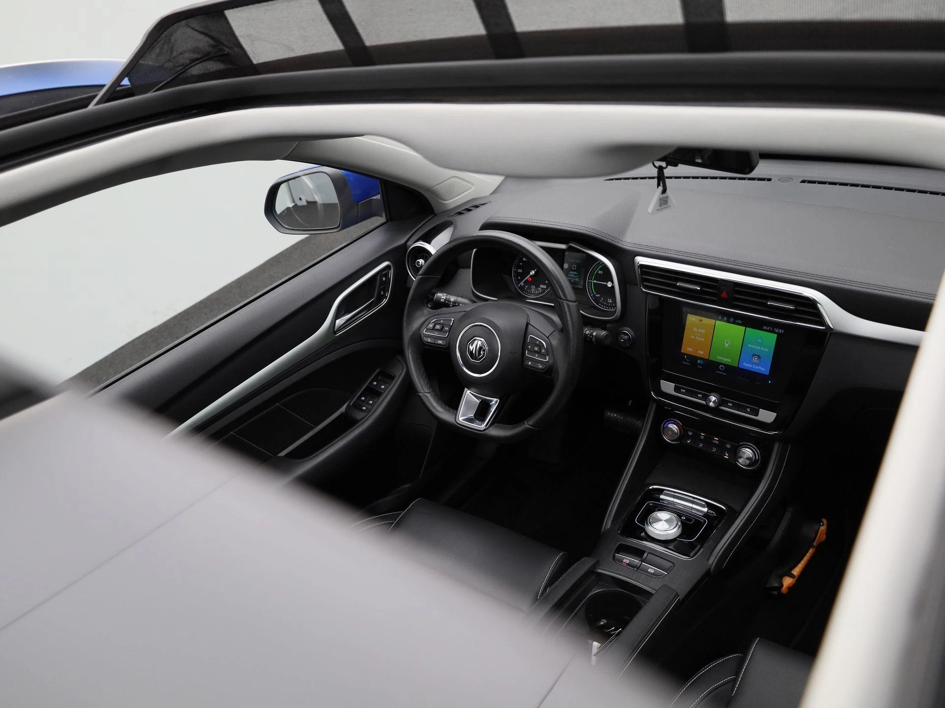 MG-ZS EV-image-32