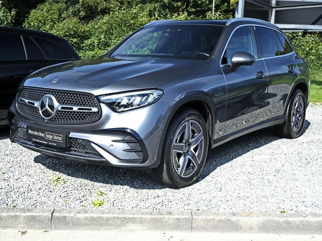 Mercedes-Benz-GLC 220 d-image-7