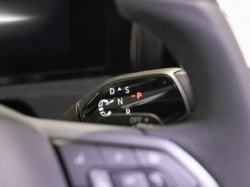 Volkswagen Tiguan 2,0 l TDI DSG R-Line VAL VSA