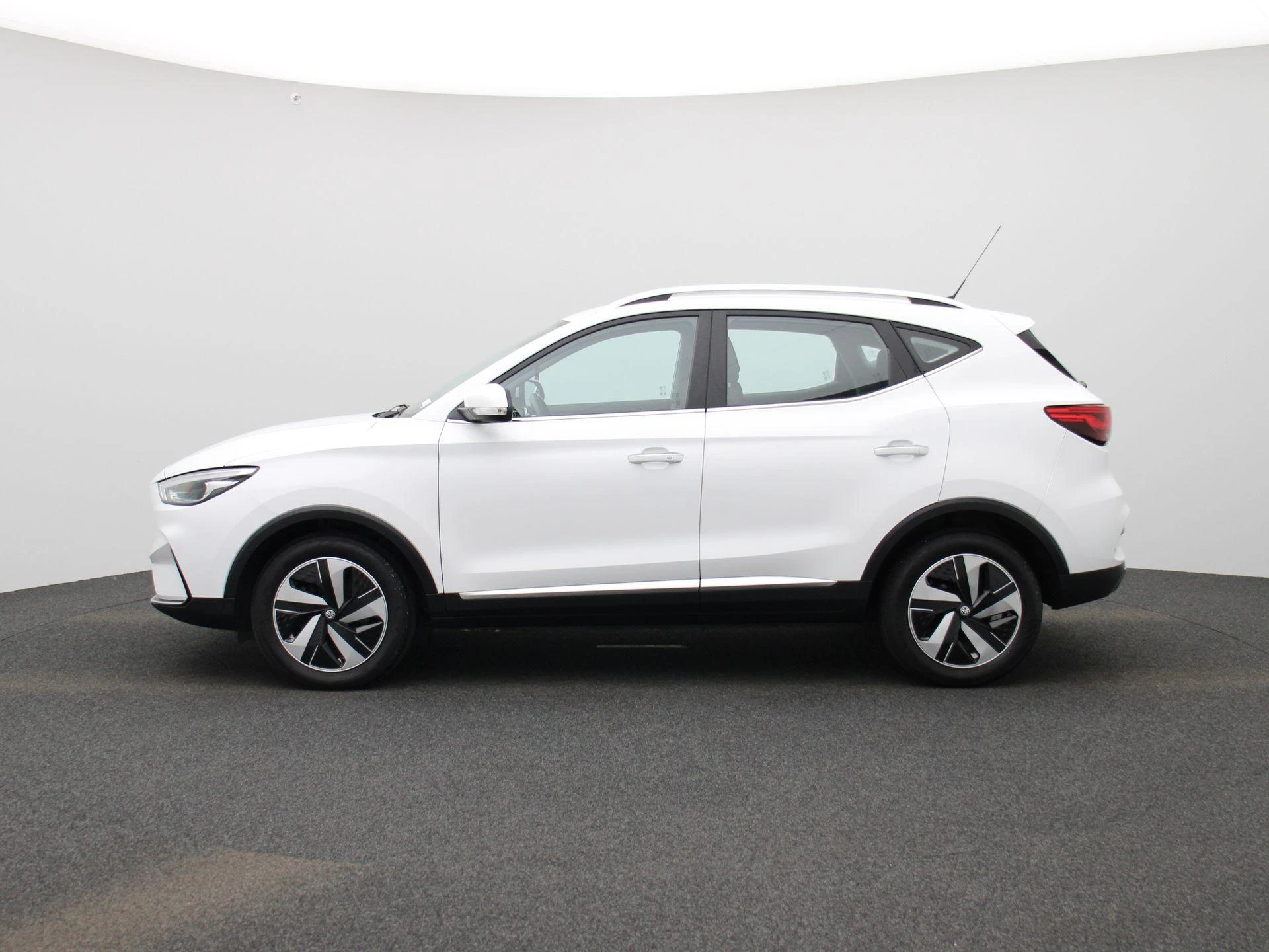 MG-ZS-image-3