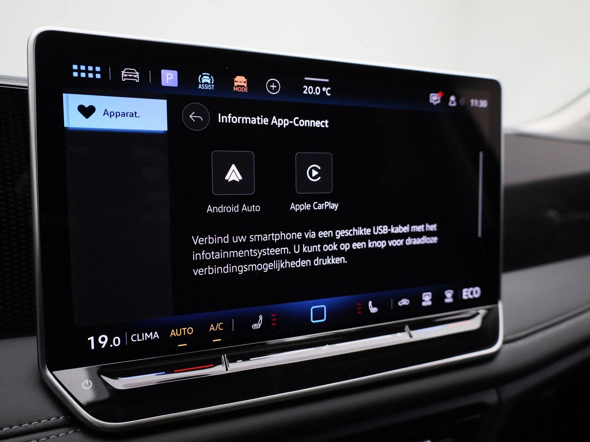 Volkswagen-Tiguan-image-28