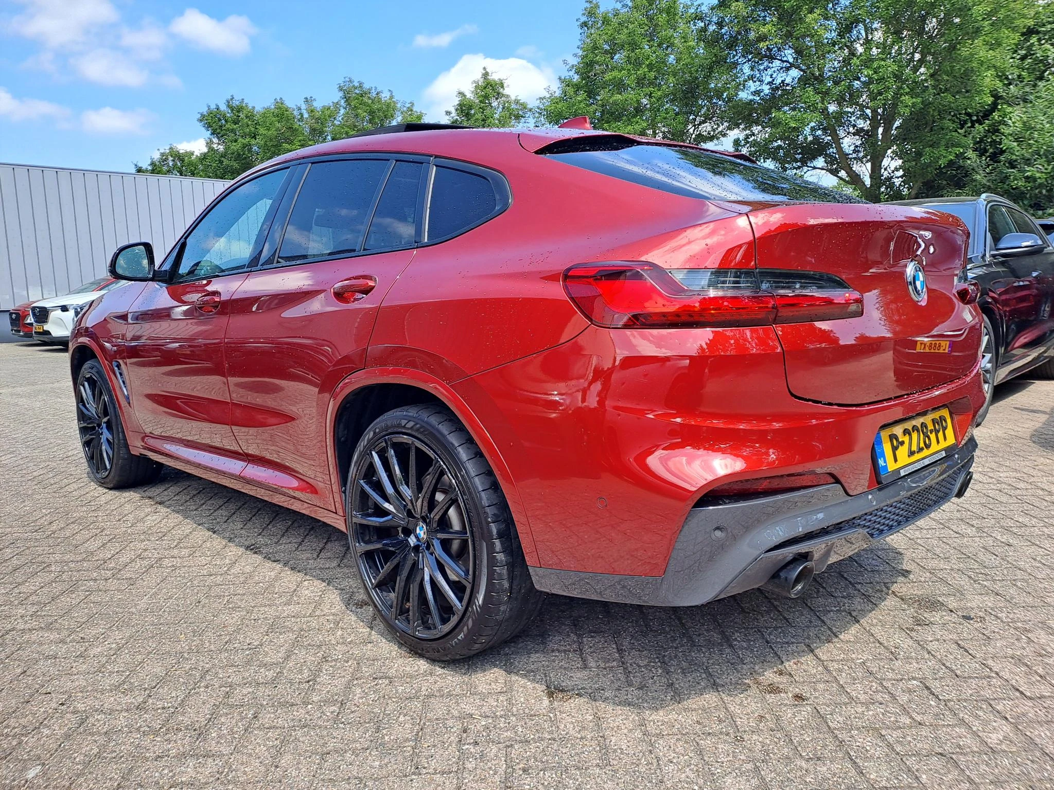 BMW X4 xDrive20i High Executive
