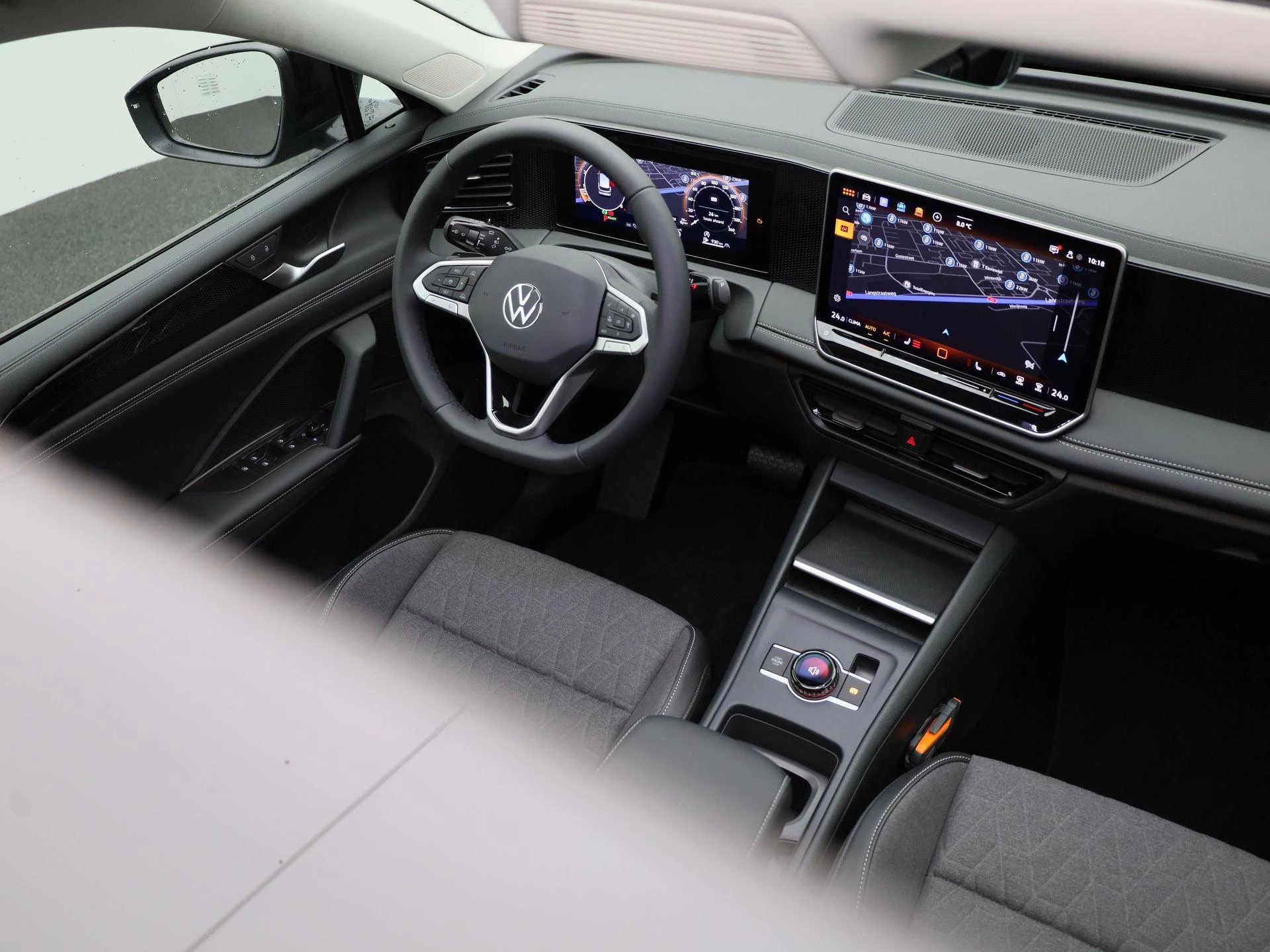 Volkswagen-Tiguan-image-39