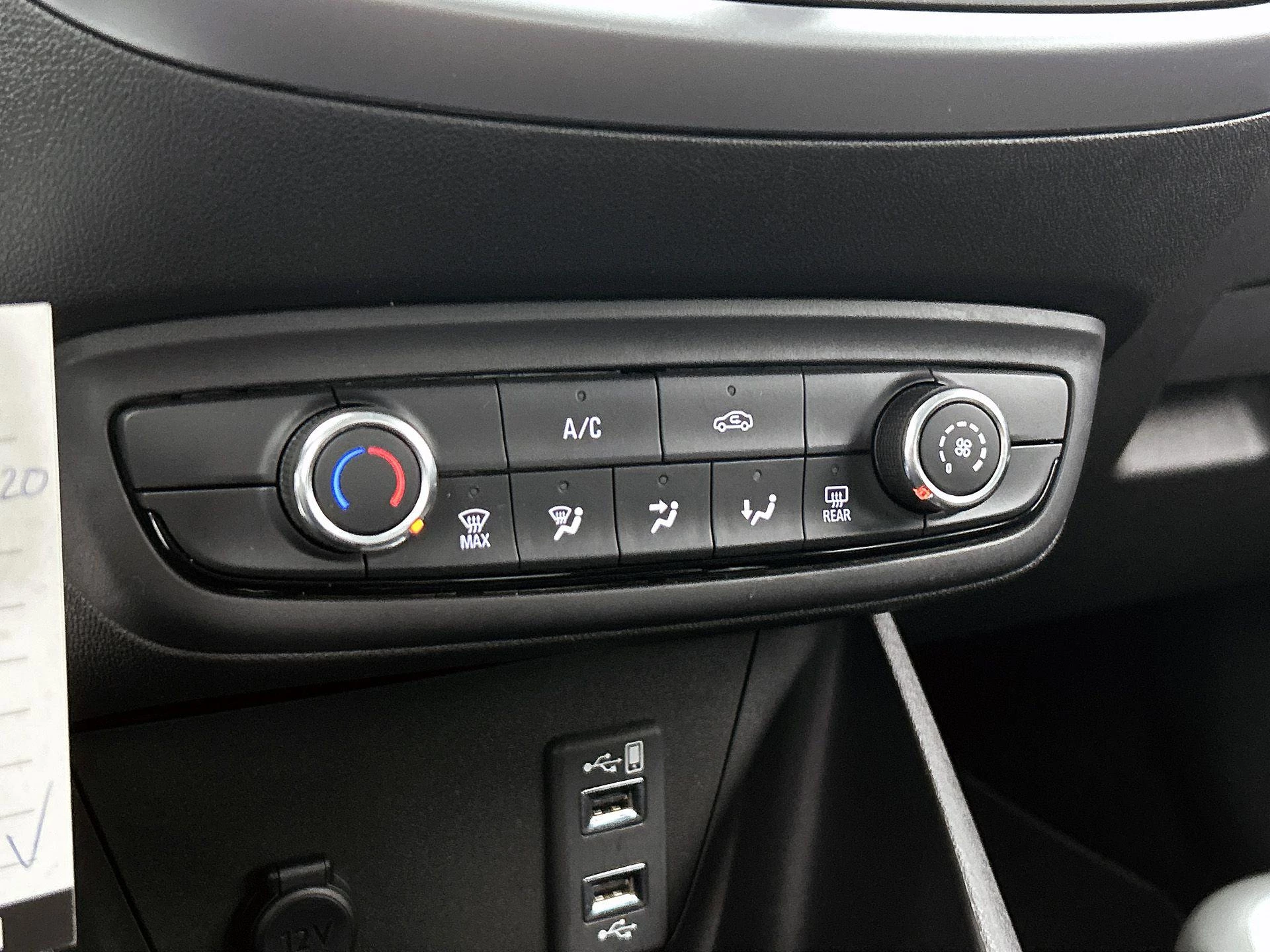 Opel-Crossland X-image-22