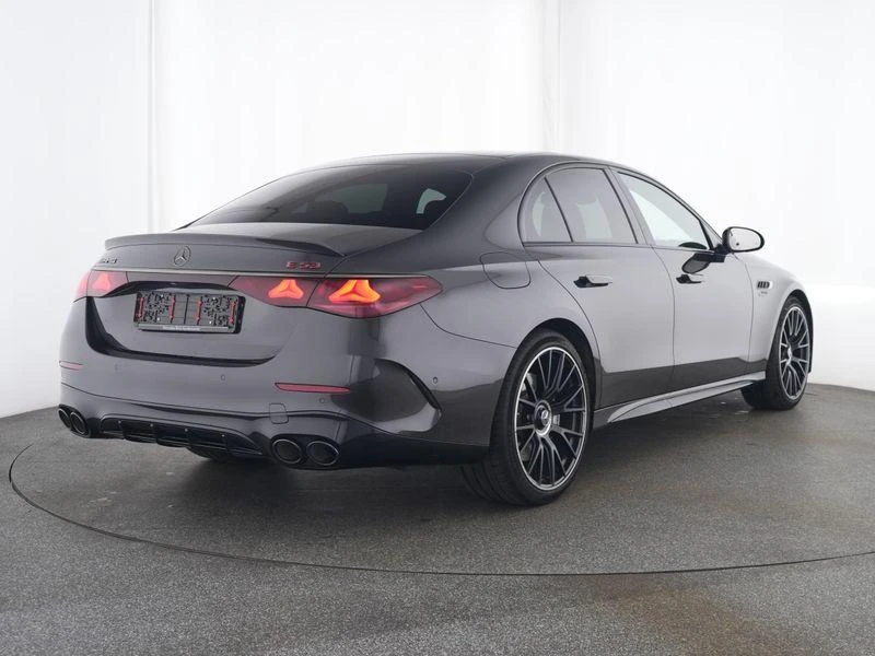 Mercedes-Benz-E-Klasse-image-3