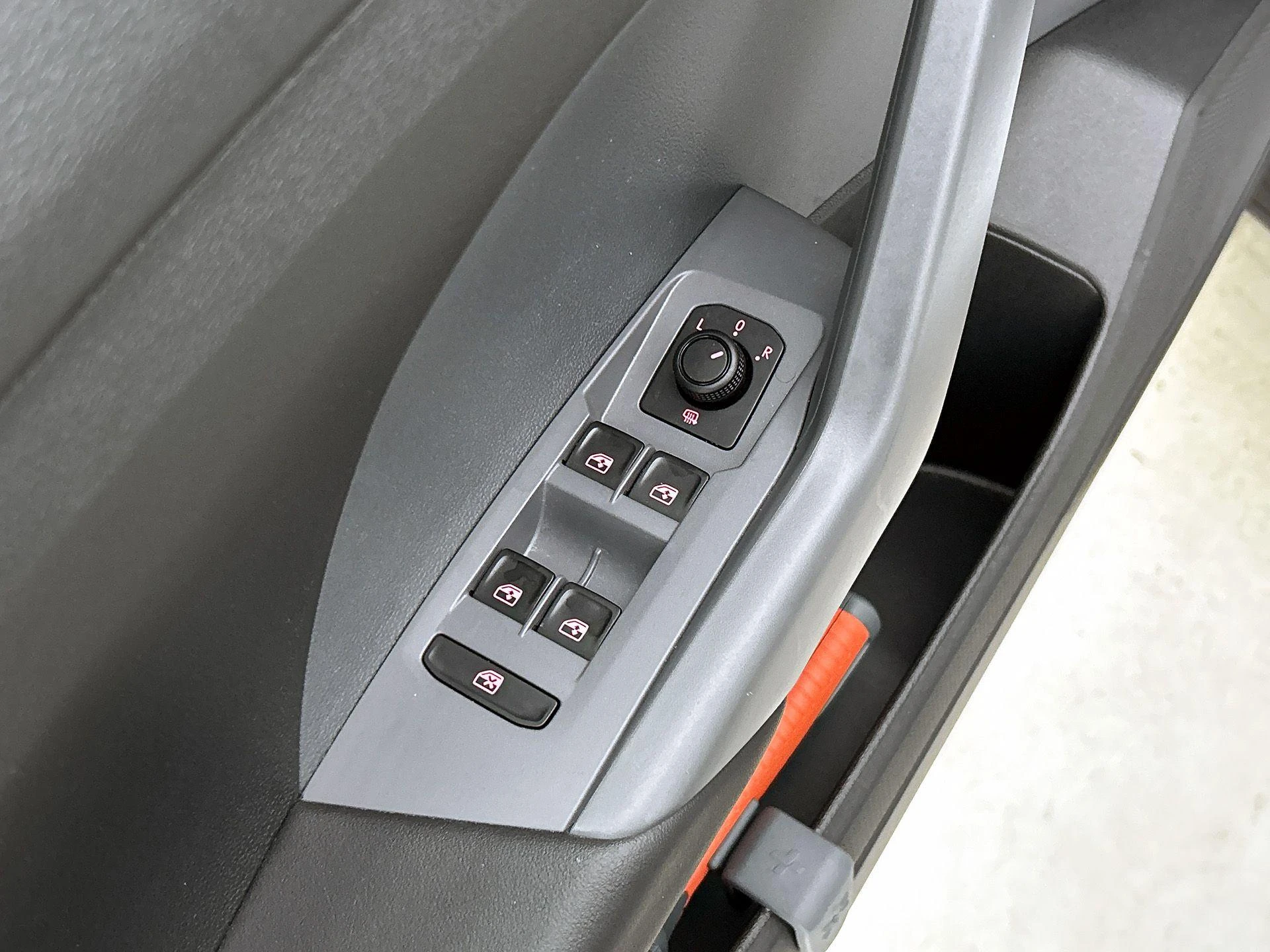 Volkswagen-T-Cross-image-21