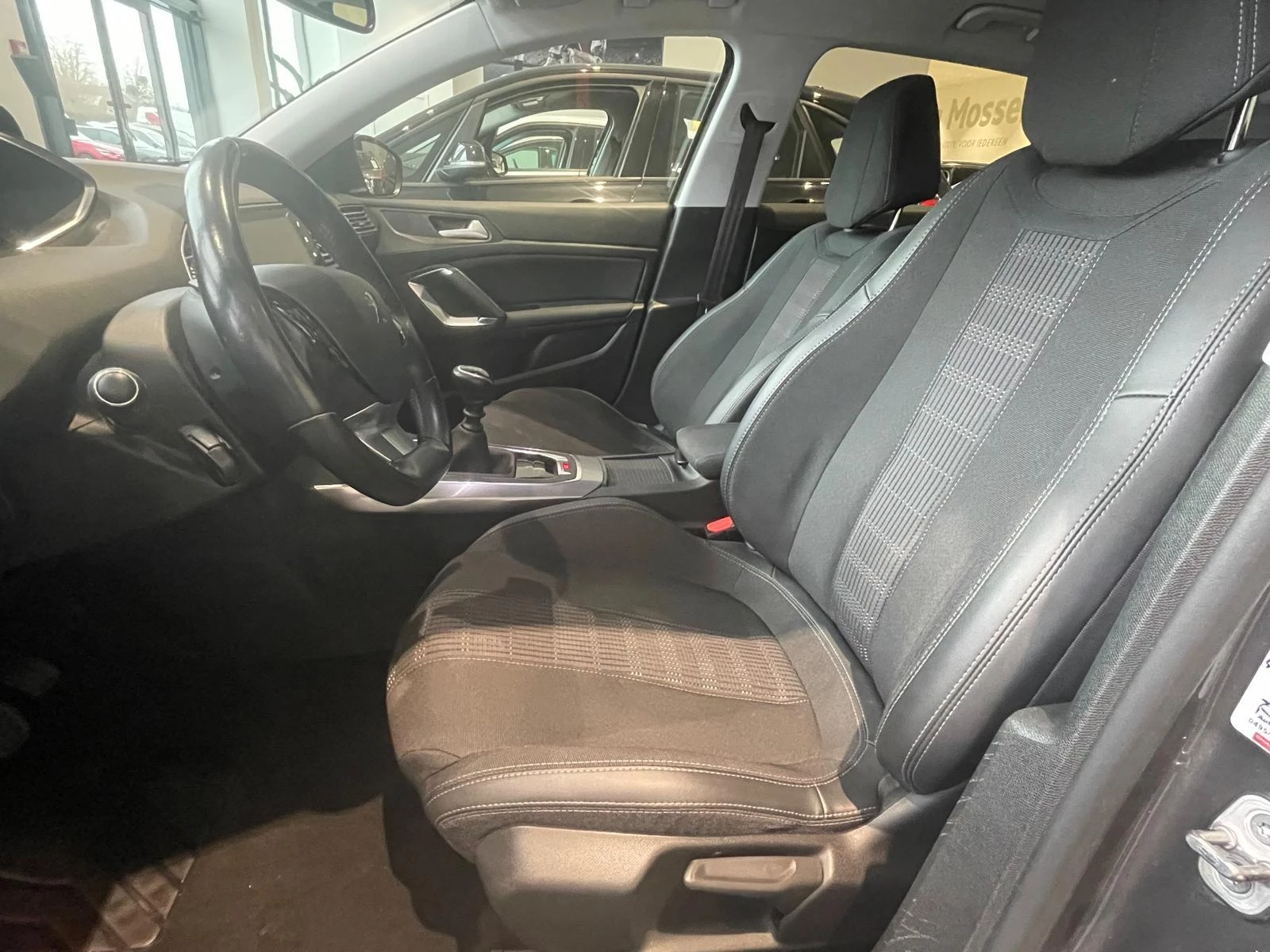 Peugeot 308 1.5 BlueHDi 130 S&S Allure