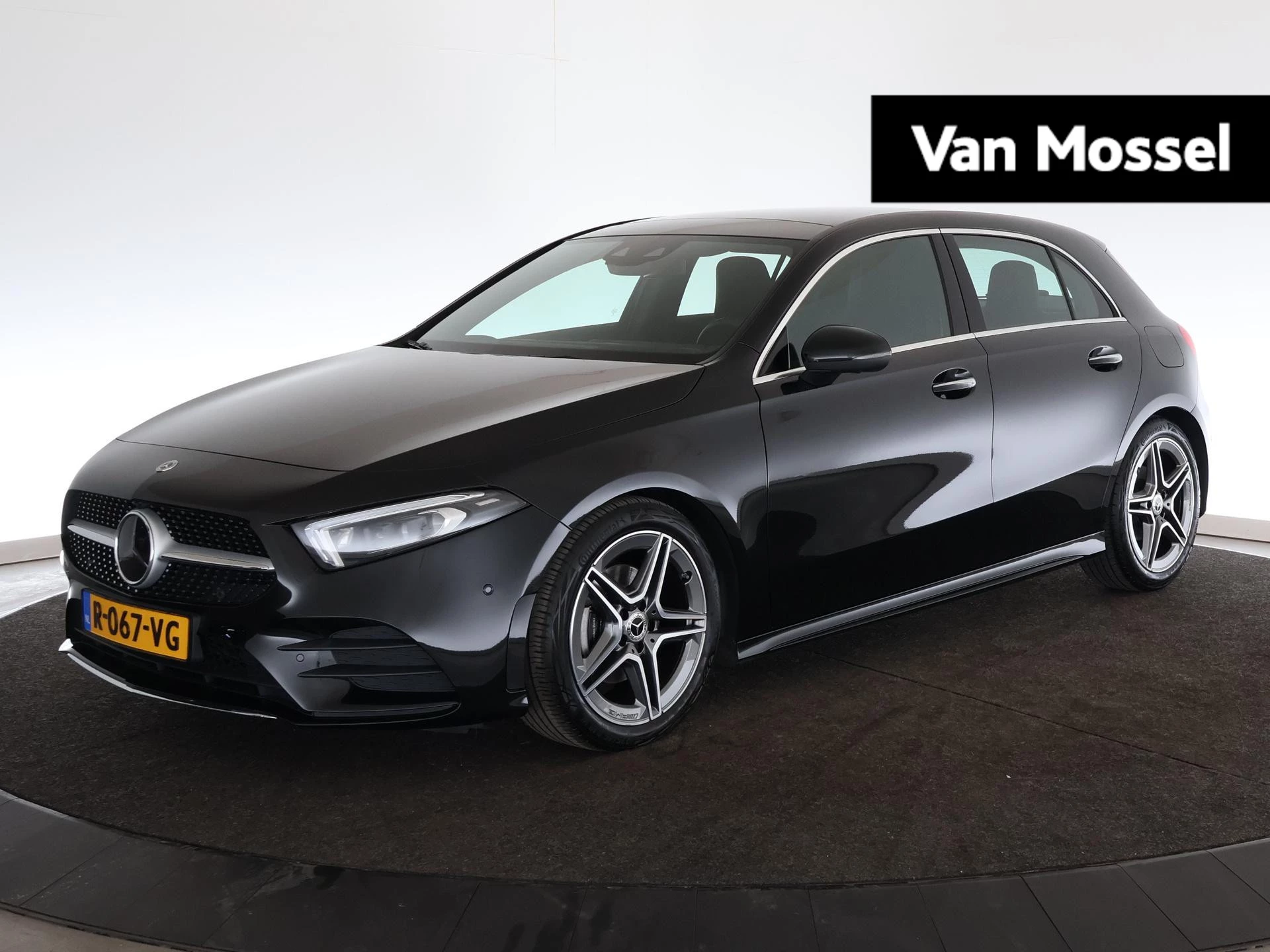 Mercedes-Benz-A-Klasse-image-0